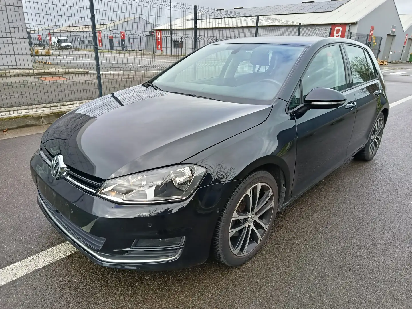 Volkswagen Golf Golf 1.4 TSI Trendline Schwarz - 1