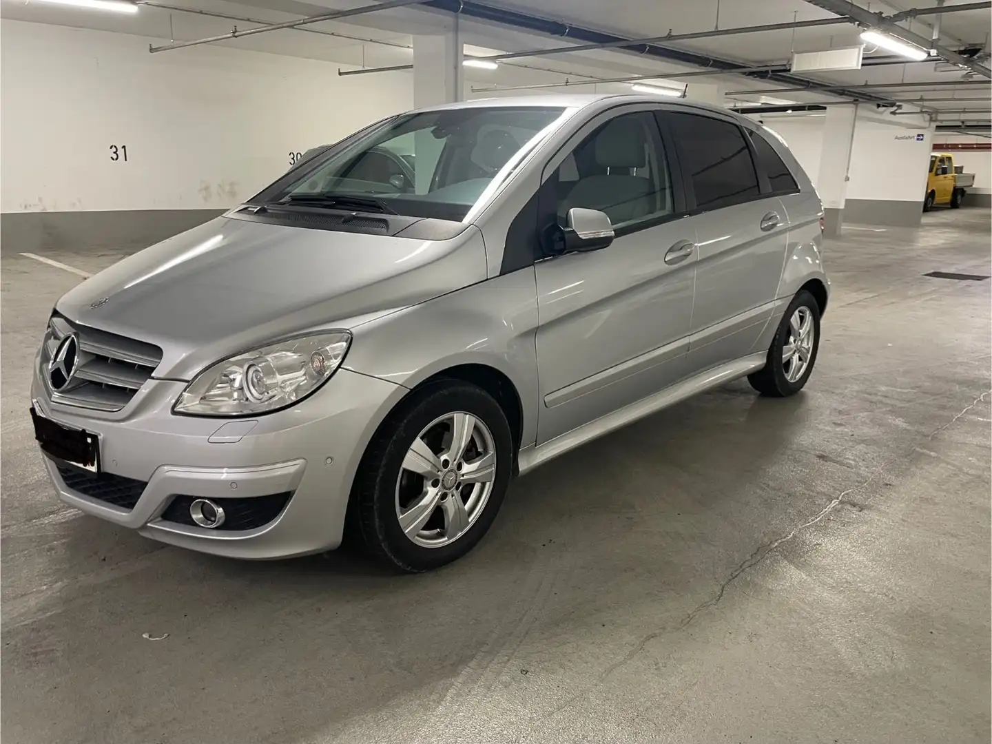 Mercedes-Benz B 200 B -Klasse B 200 Zilver - 2