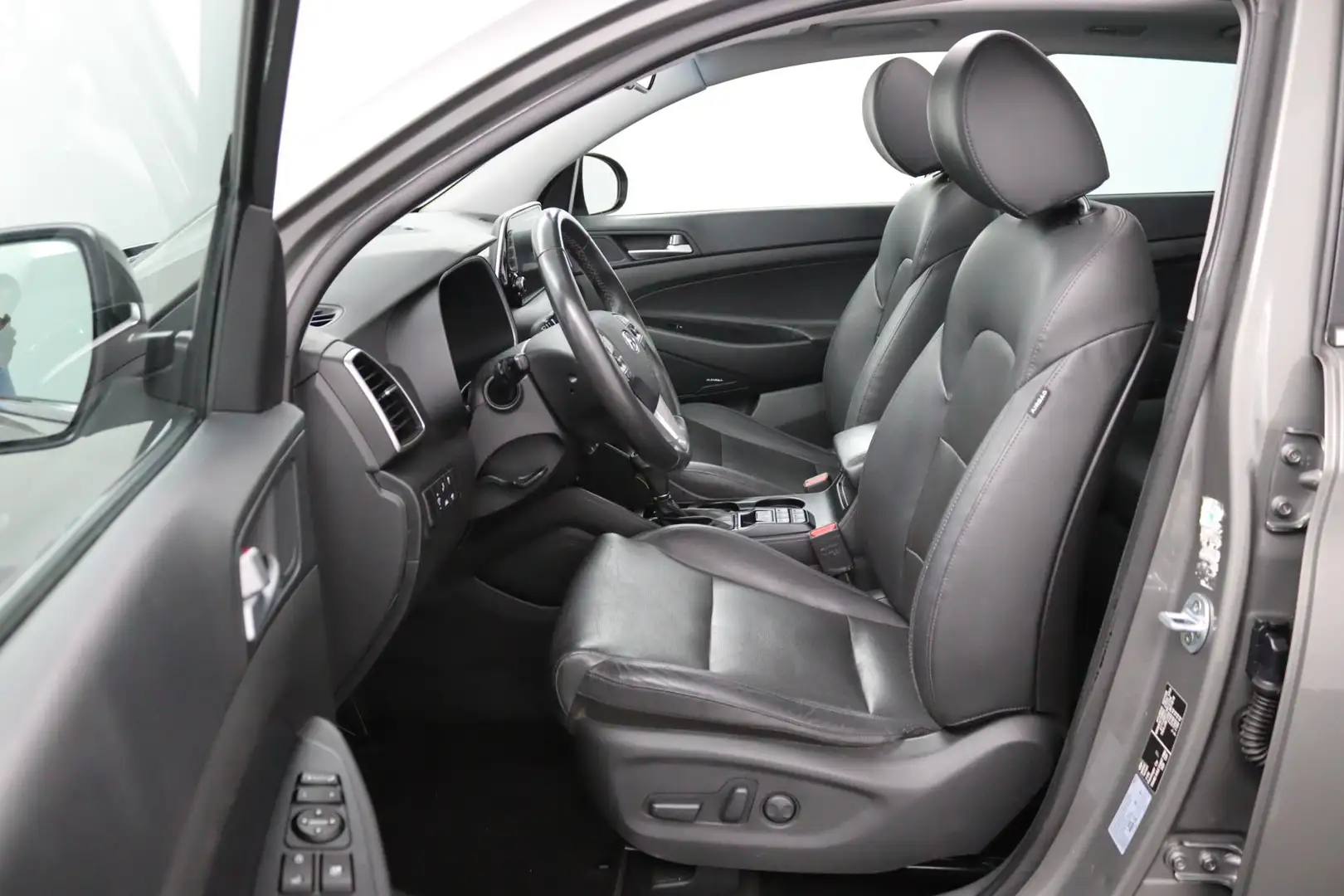 Hyundai TUCSON 1.6 T-GDI Premium Sky Panoramadak, Trekhaak!  Rijk Grijs - 2