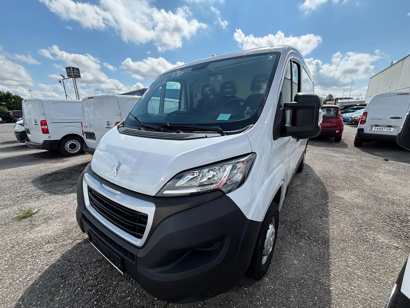 Peugeot Boxer KW33 L1H1 Pro BlueHDi 120 Weiß - 1