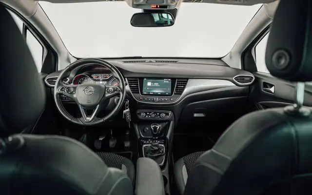 Opel Crossland view 9
