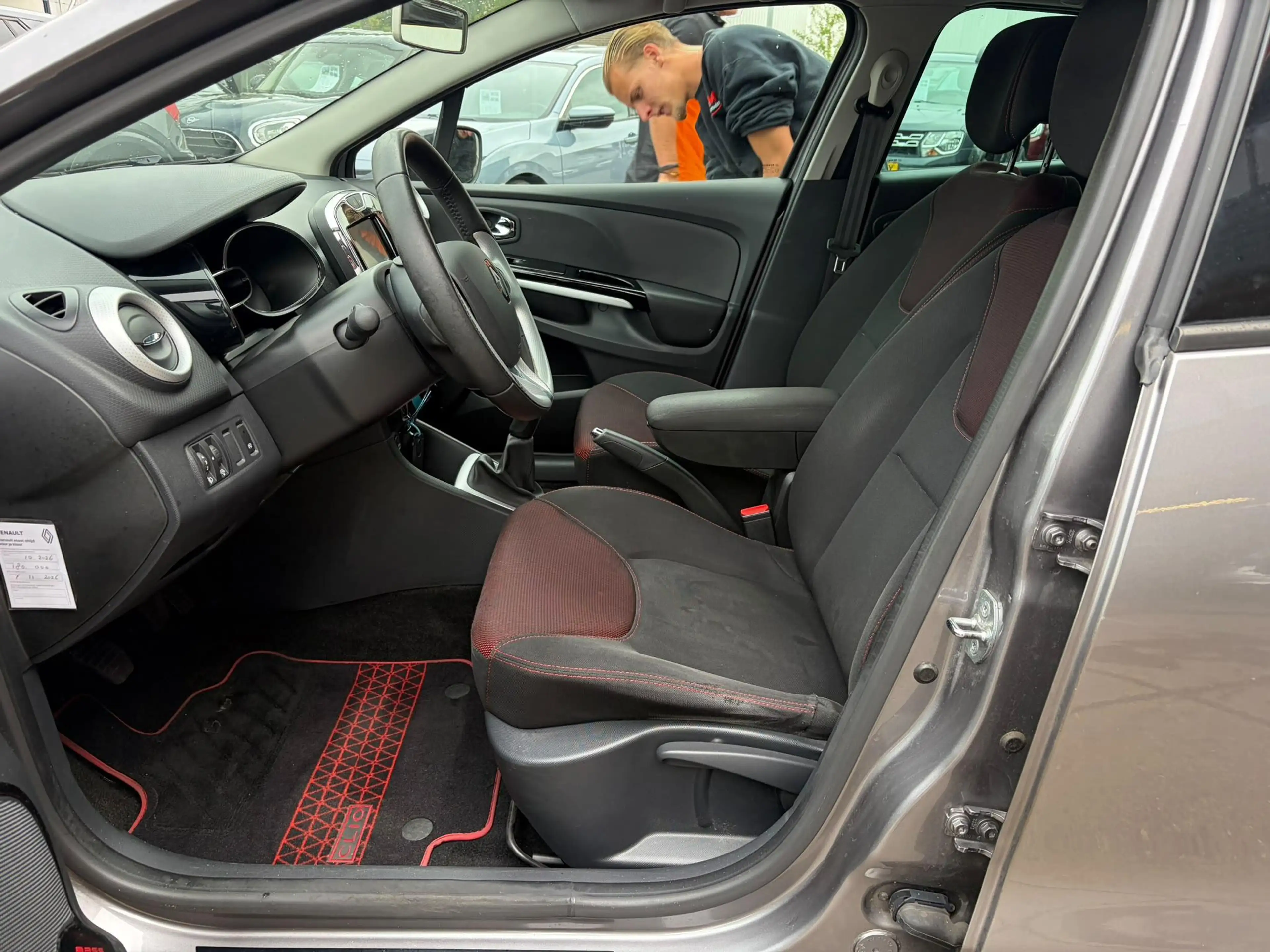 Renault Clio 0.9 TCe Expression Airco, cruise, navi — photo 10