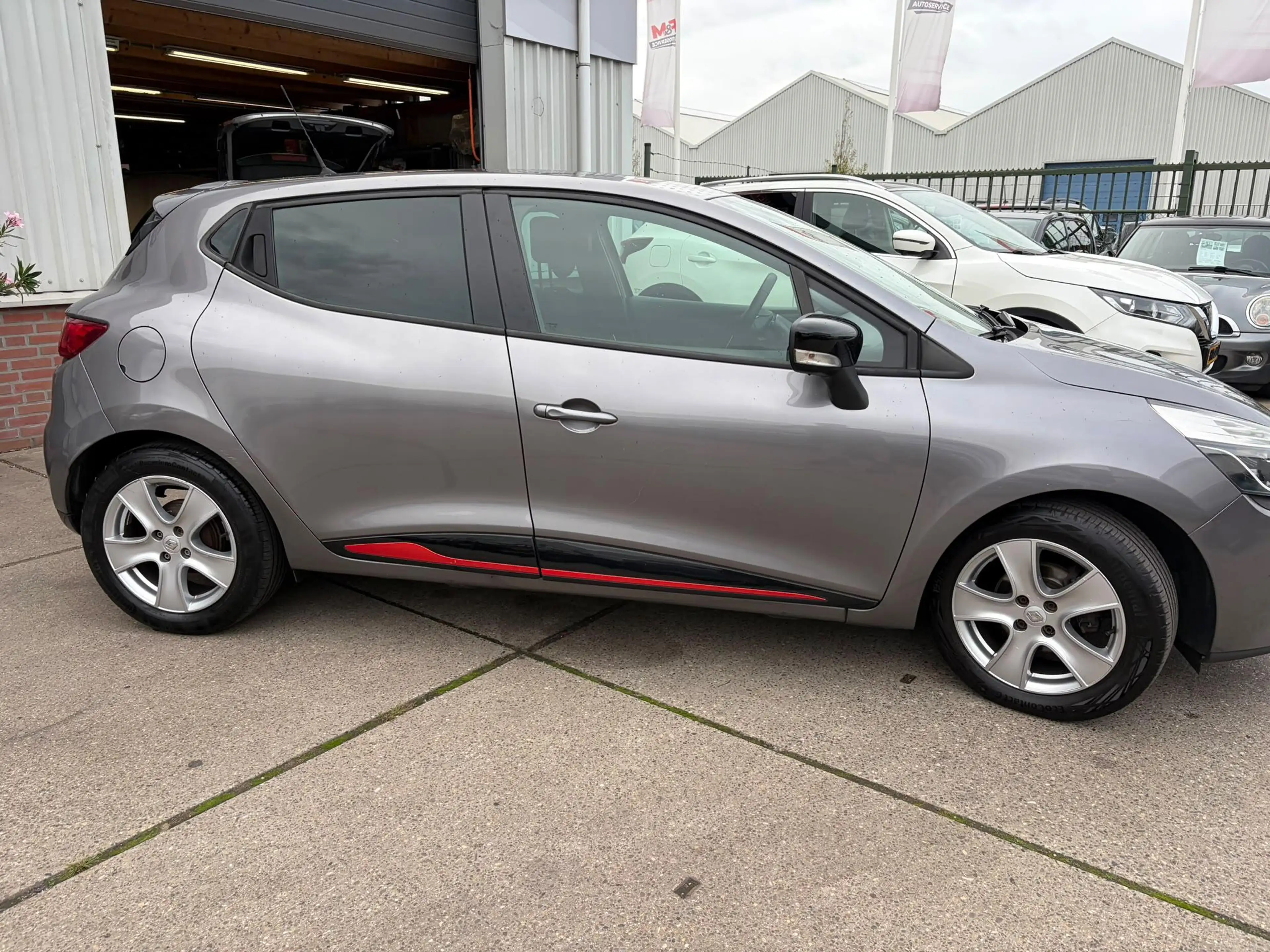 Renault Clio 0.9 TCe Expression Airco, cruise, navi — photo 6