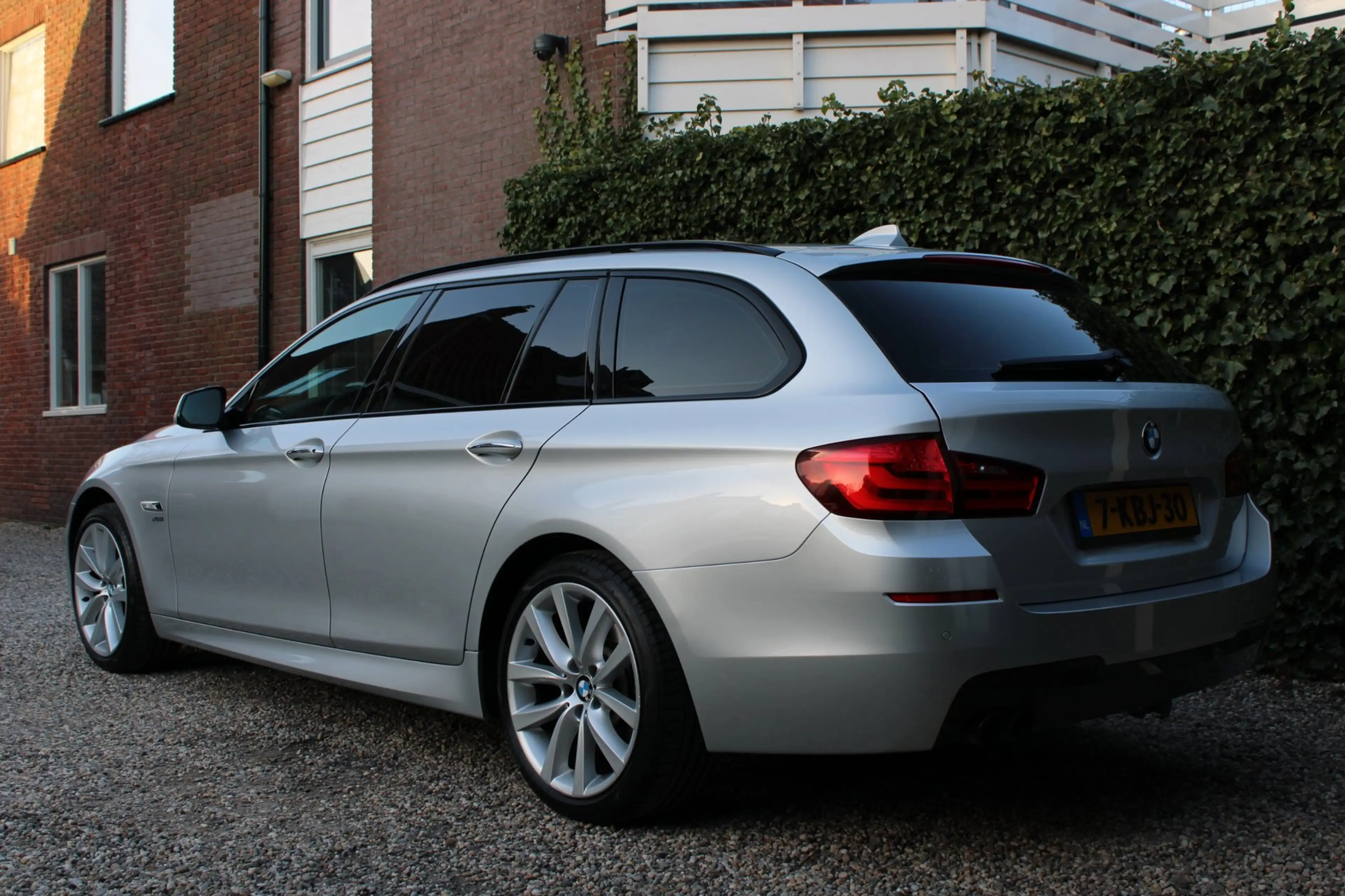 BMW 528 5-serie Touring 528xi High Executive | xDrive | M- — photo 2