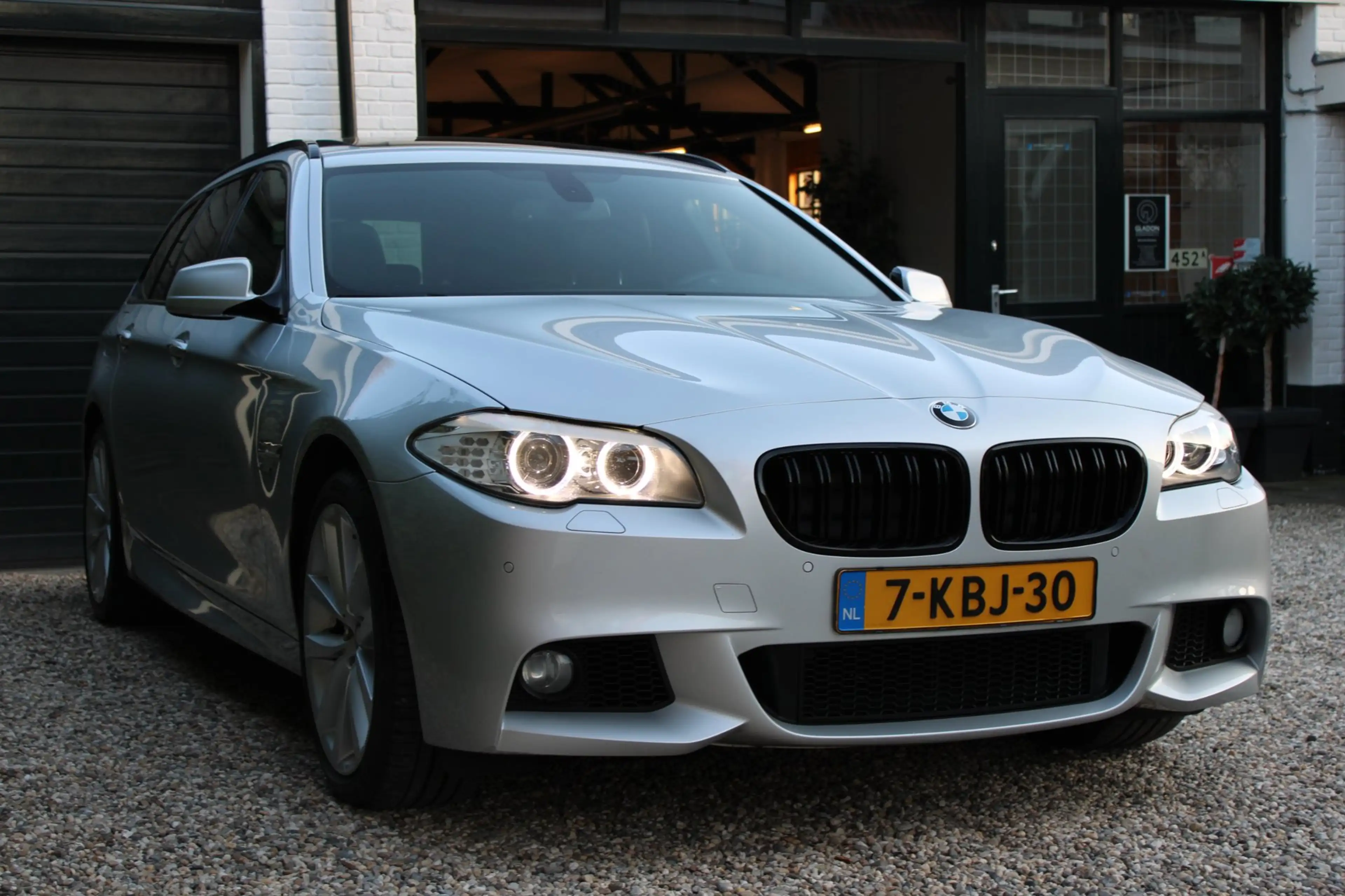 BMW 528 5-serie Touring 528xi High Executive | xDrive | M- — photo 3