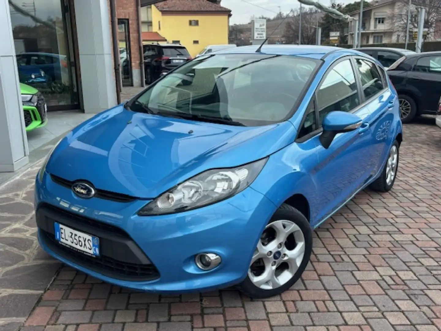Ford Fiesta 1.2 82 CV 5 porte Titanium Blu/Azzurro - 1