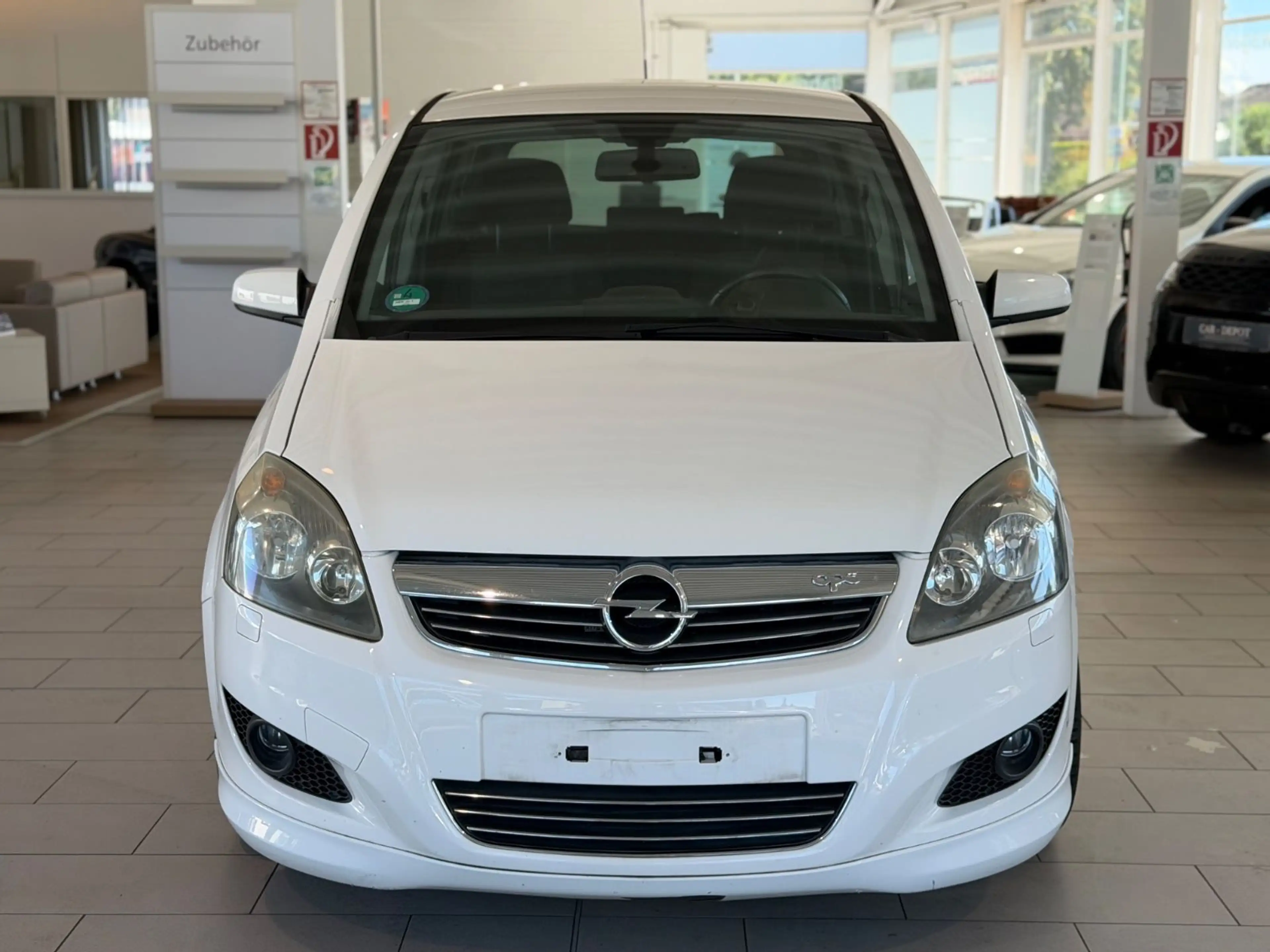 Opel Zafira B Sport*KLIMAAUT.*NAVI*7.SITZ*OPC*200PS* — photo 8