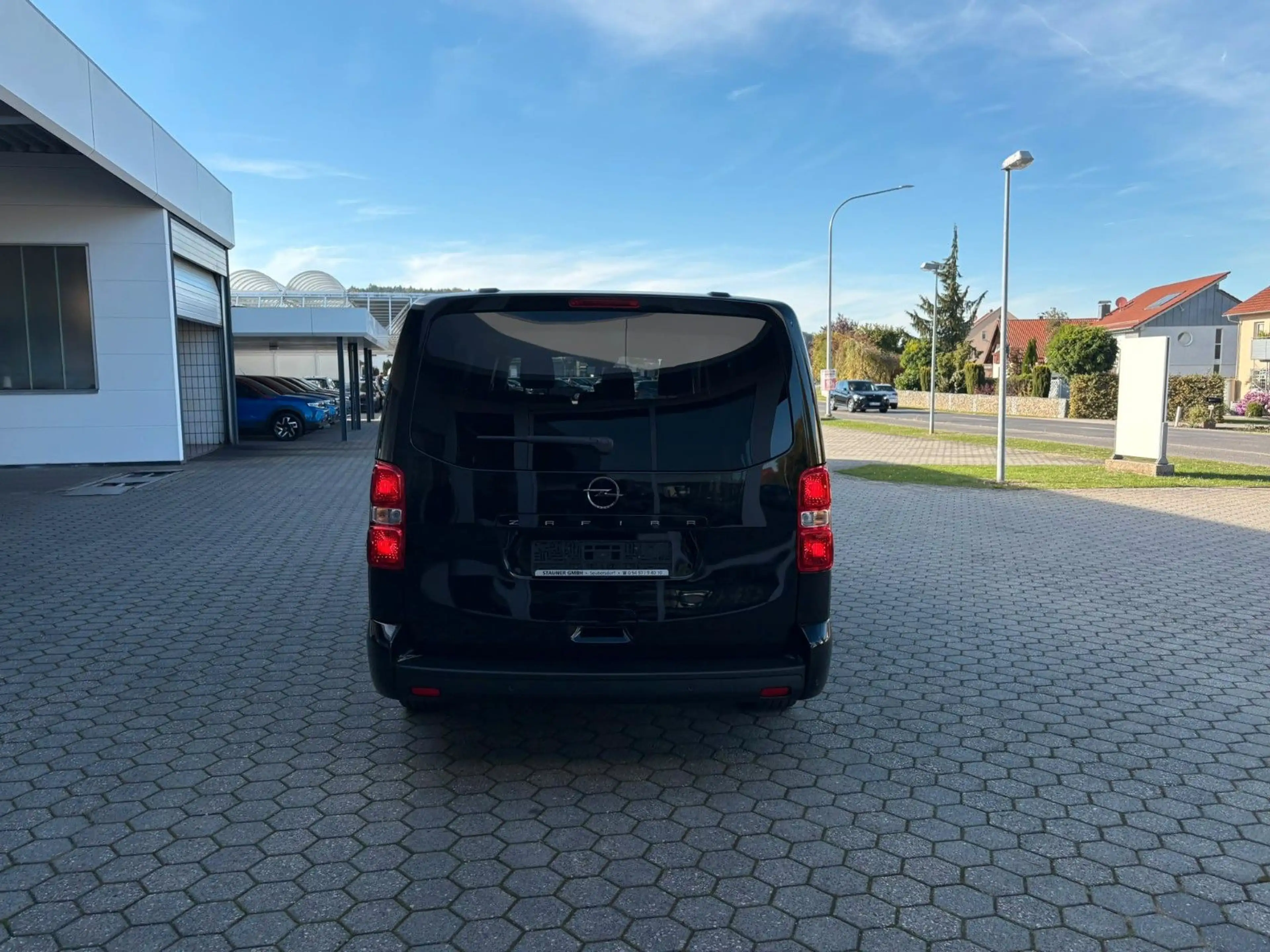 Opel Zafira Life 2.2 Business Edition XL LED TEMPOMAT — photo 5