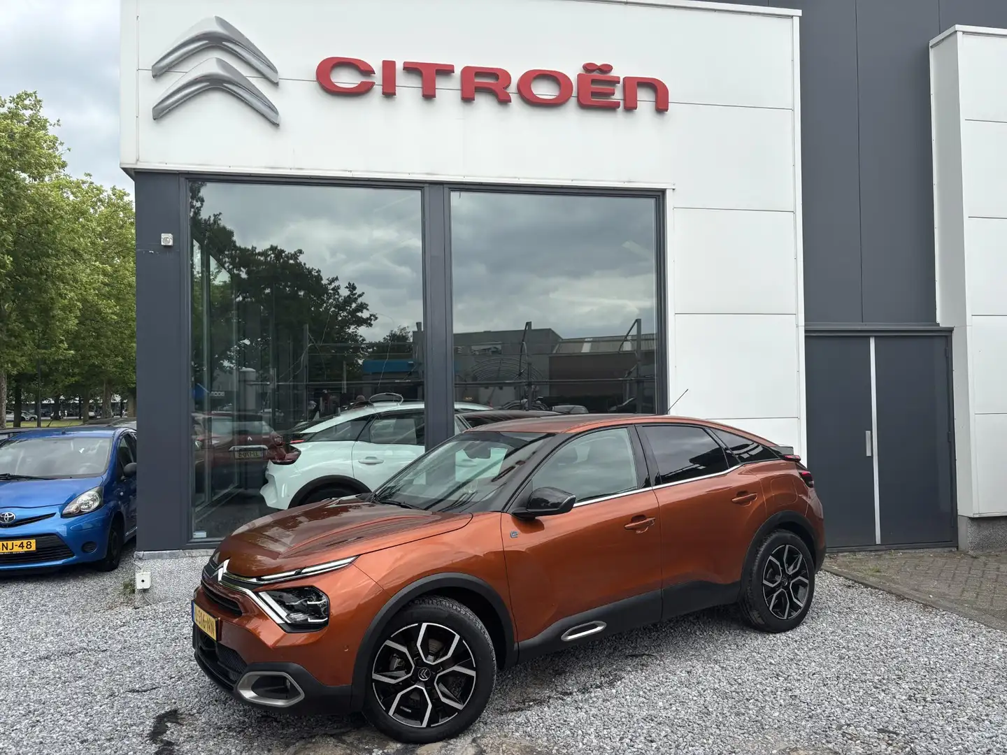 Citroen E-C4 Electric Shine 50 kWh | 3 fase | Accu 94% | Zeer compleet | Orange - 2