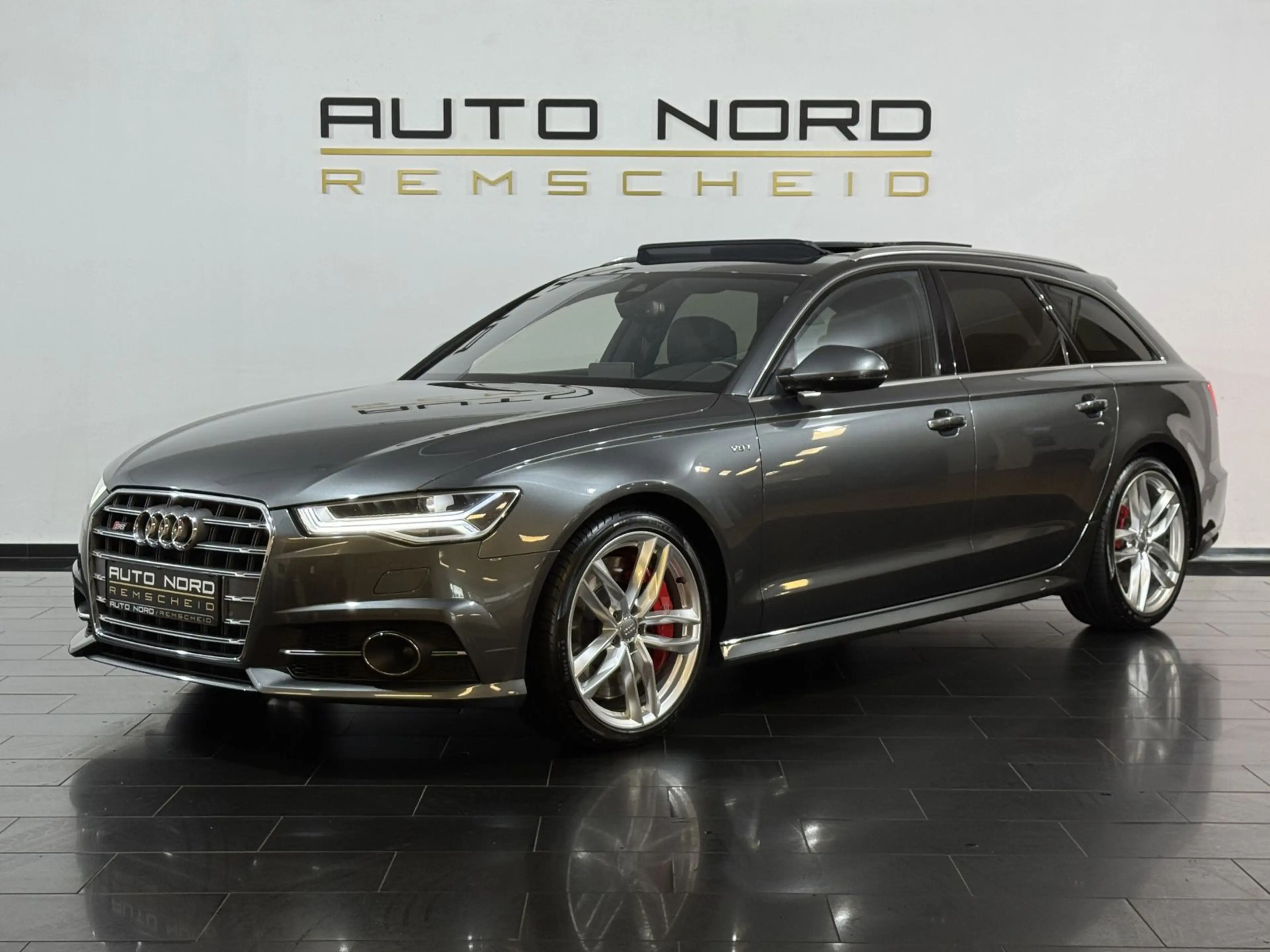 Audi S6 4.0 TFSI quat.AHK*Pano*Matrix*BOSE*Kamera* — photo 12