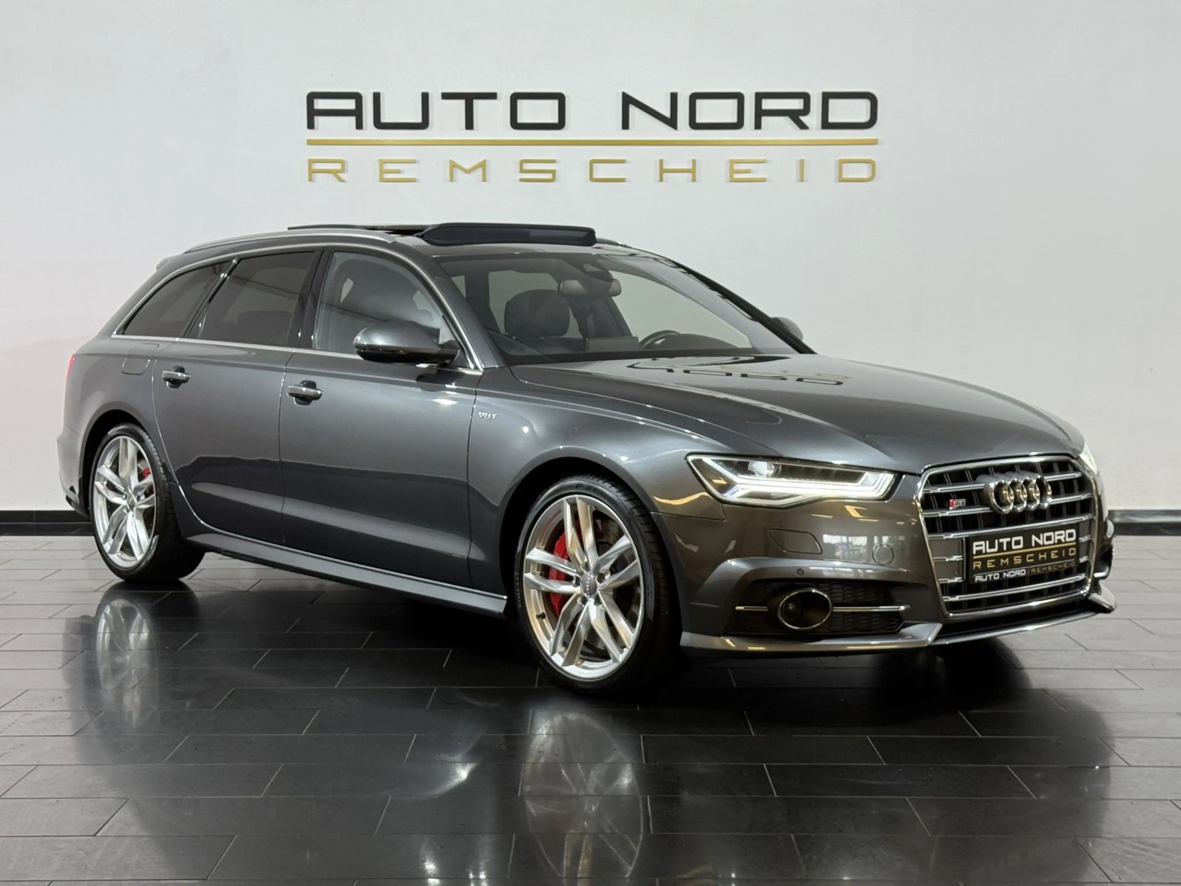Audi S6 4.0 TFSI quat.AHK*Pano*Matrix*BOSE*Kamera* — photo 3