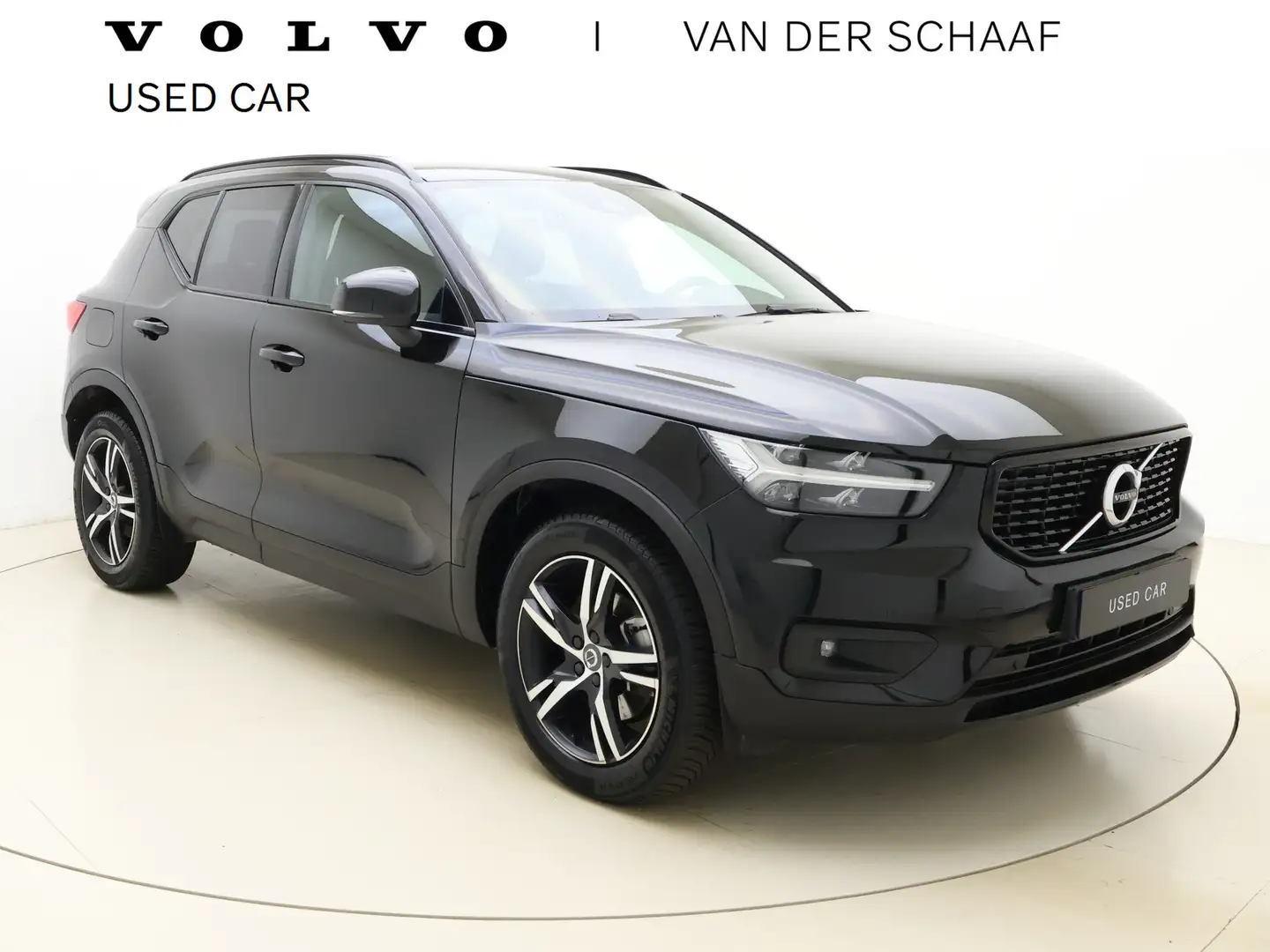 Volvo XC40 B4 AWD 211pk R-Design / Nubuck / Camera achter / T Schwarz - 1