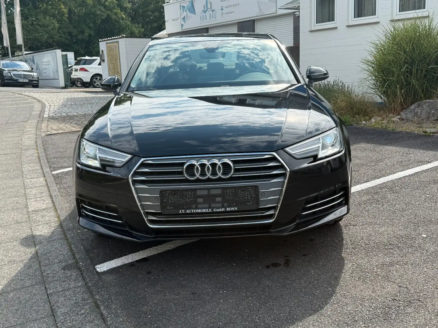 Audi A4 Lim. sport,digtal Tacho,Auto,Navi,LED Noir - 2