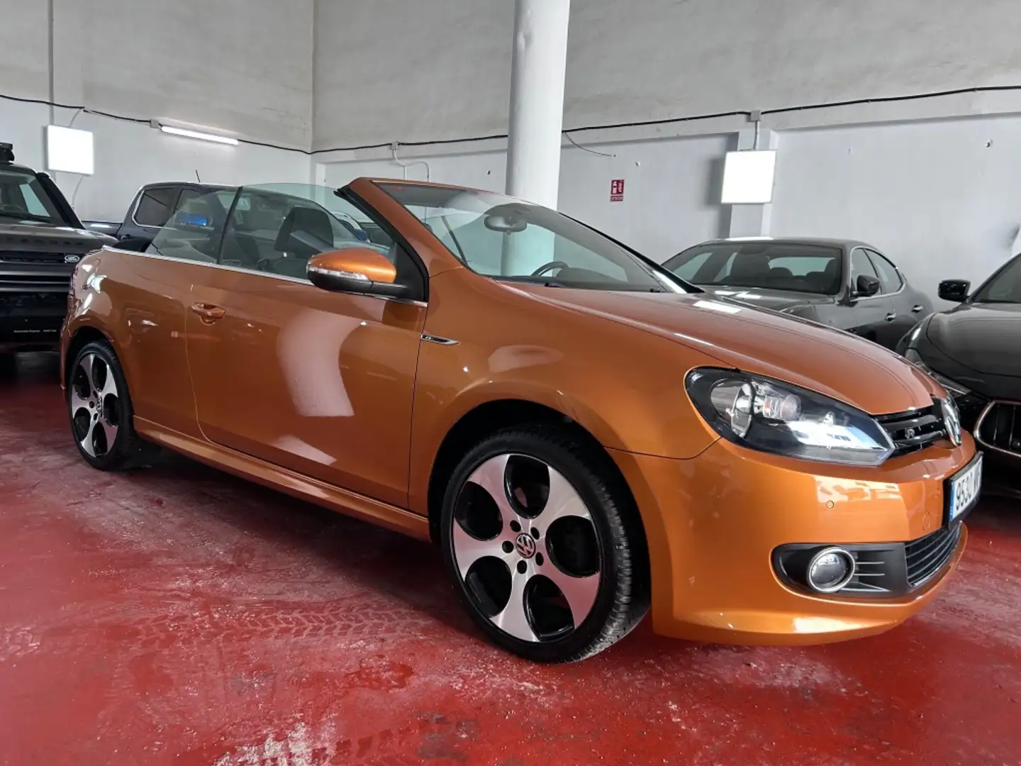 Volkswagen Golf Cabrio 1.4 TSI DSG 150 Naranja - 2