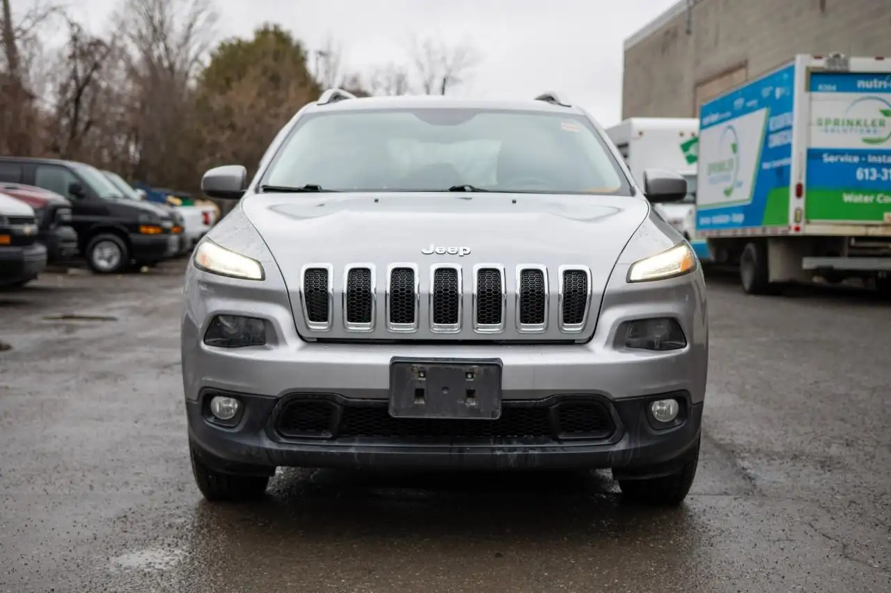 Jeep Cherokee снимка Jeep Cherokee