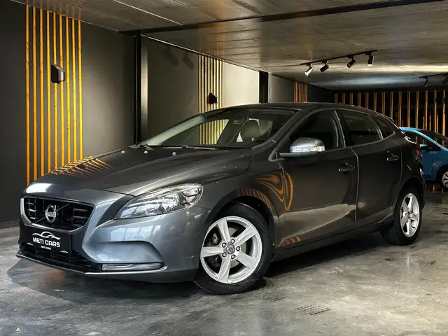 Volvo V40 D2 | 1.6 Diesel | Navi | Start/Stop | Bluetooth