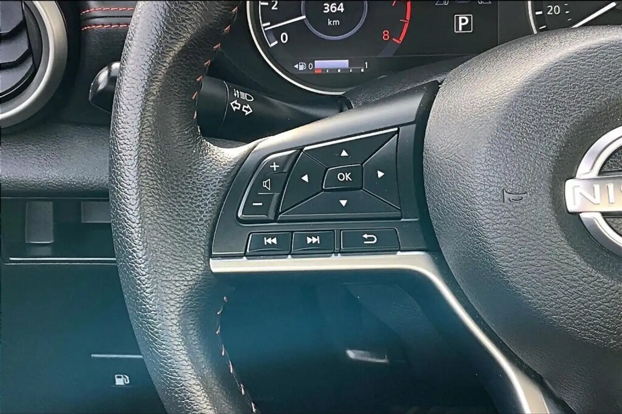 Nissan Versa снимка Nissan Versa