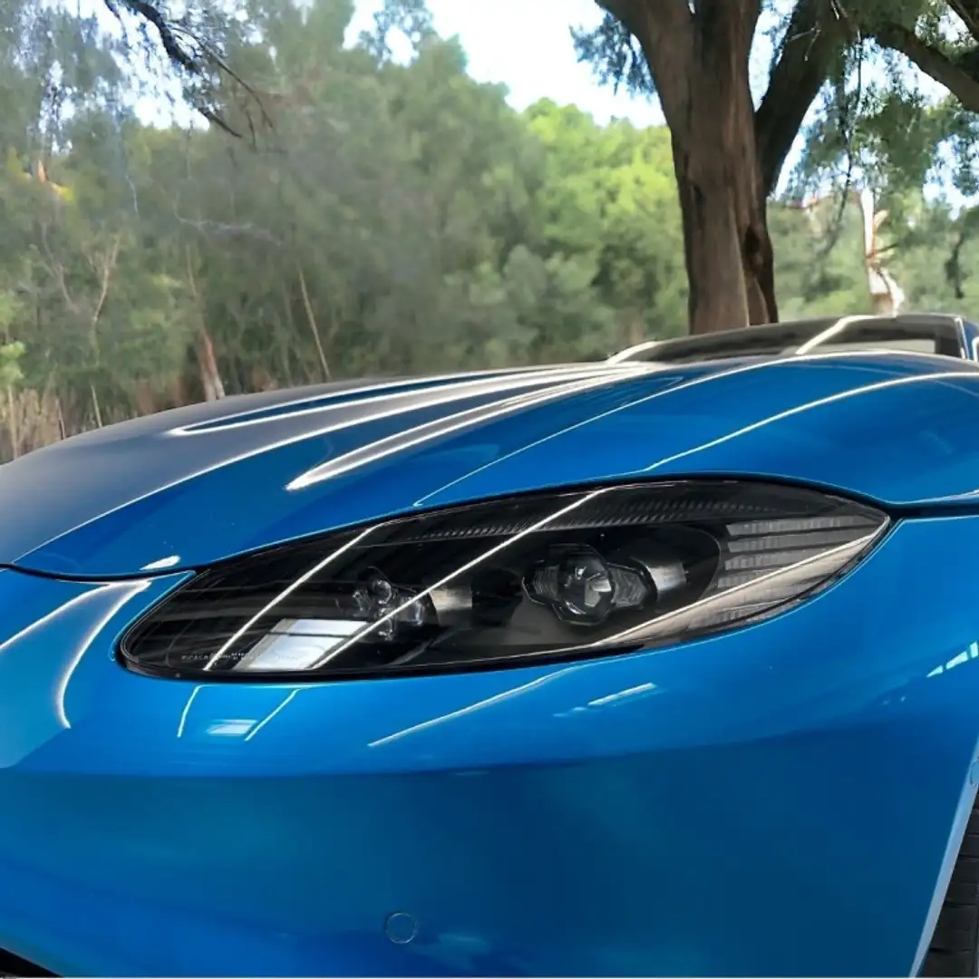 Aston Martin Vantage Roadster Azul - 1