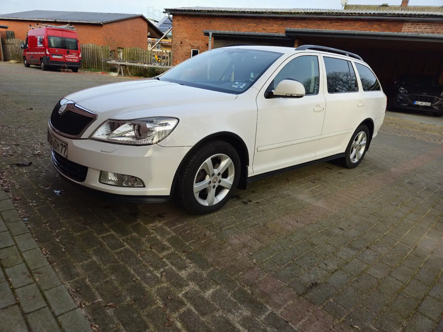 Skoda Octavia Impuls Edition Weiß - 1