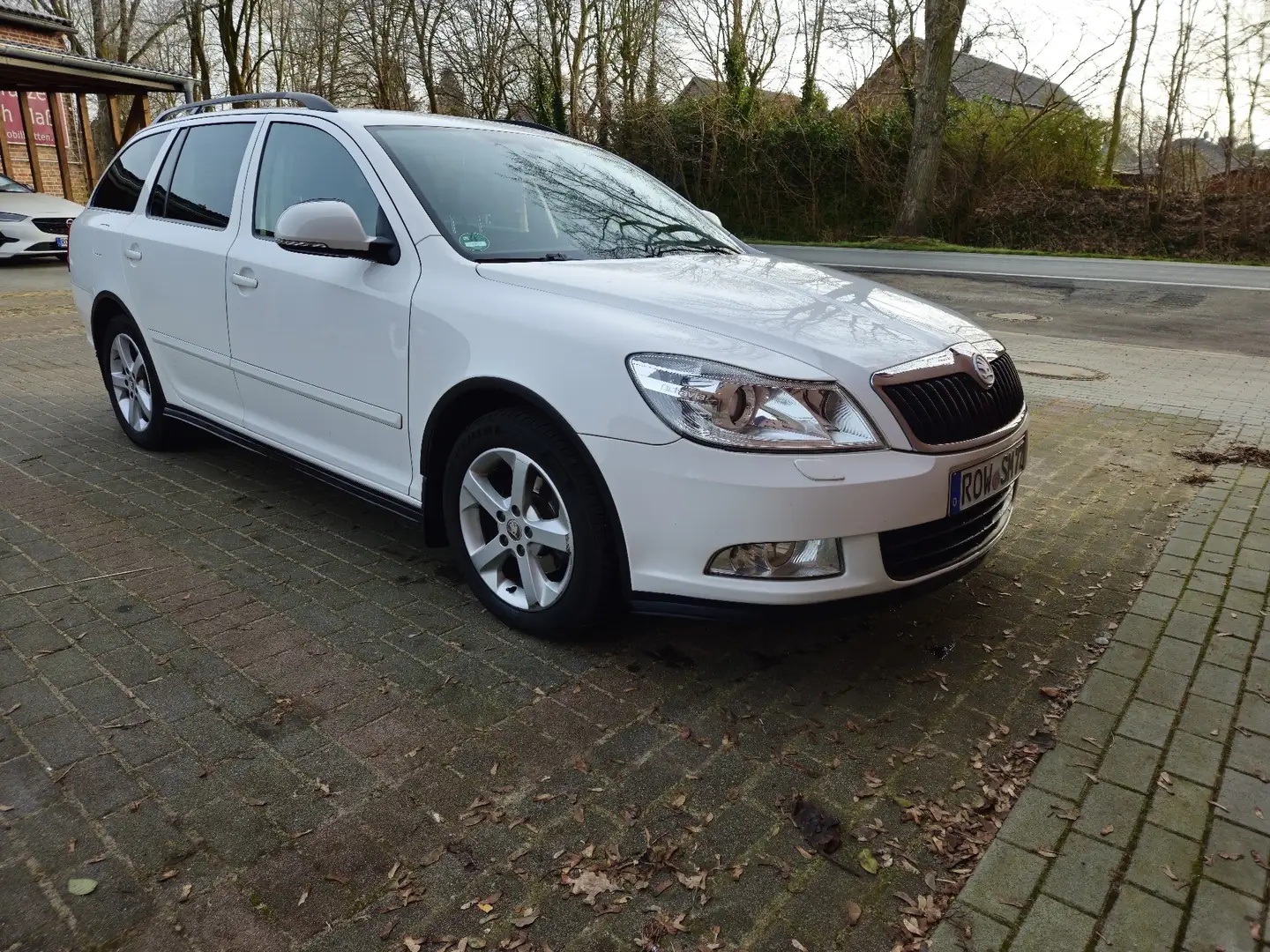 Skoda Octavia Impuls Edition Weiß - 2