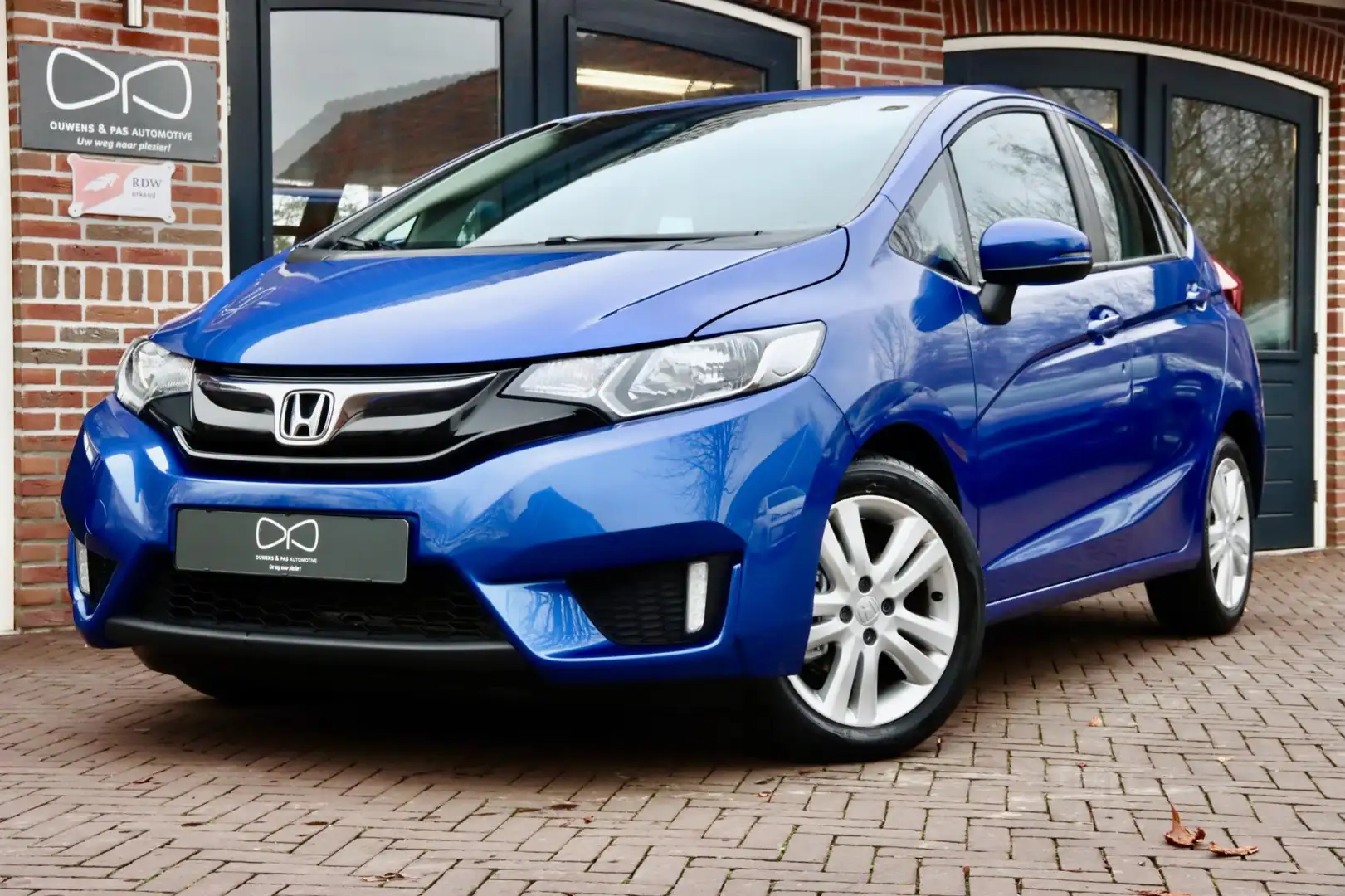 Honda Jazz 1.3 i-VTEC | AIRCO | CRUISE CONTROL | STOELVERWARM - 1