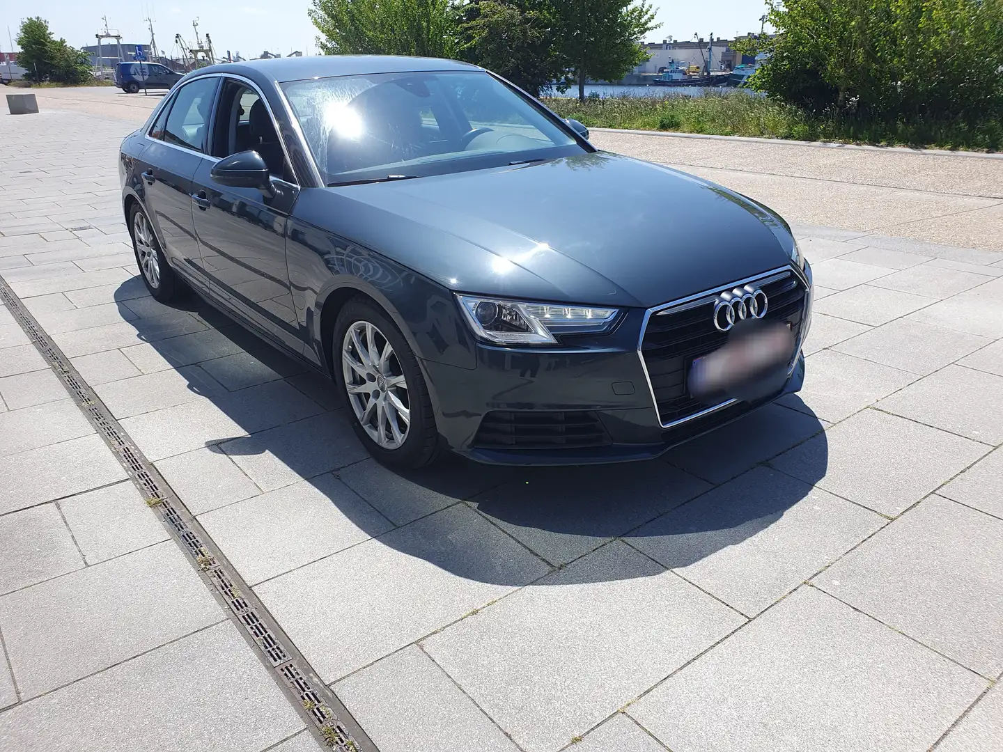 Audi A4 A4 2.0 TDI S tronic Noir - 1