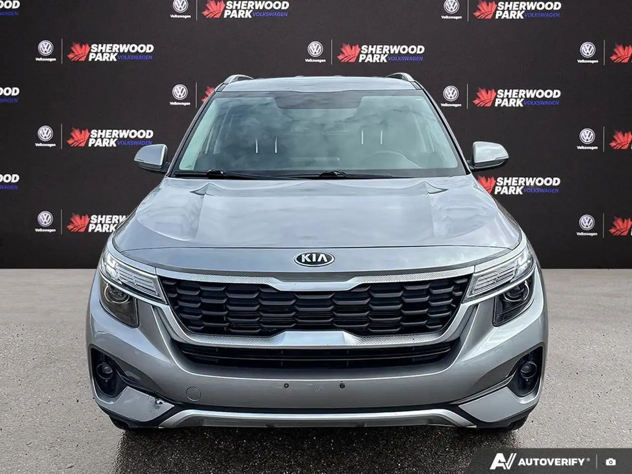 Kia Seltos снимка Kia Seltos