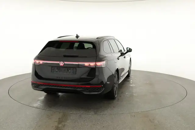 Volkswagen Passat Variant 2.0 TDI 142 kW 4Motion R-Line DSG 4M Black, AHK... Ansicht 17