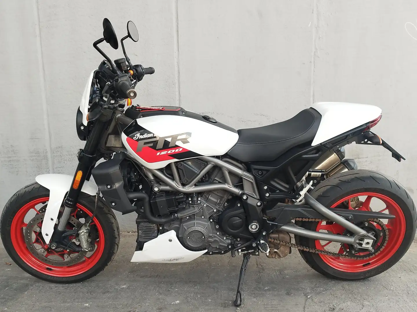 Indian FTR 1200 Sport Weiß - 1