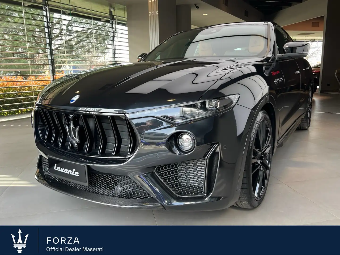 Maserati Levante 3.8 V8 Ultima 580cv , One of 103 Negru - 1