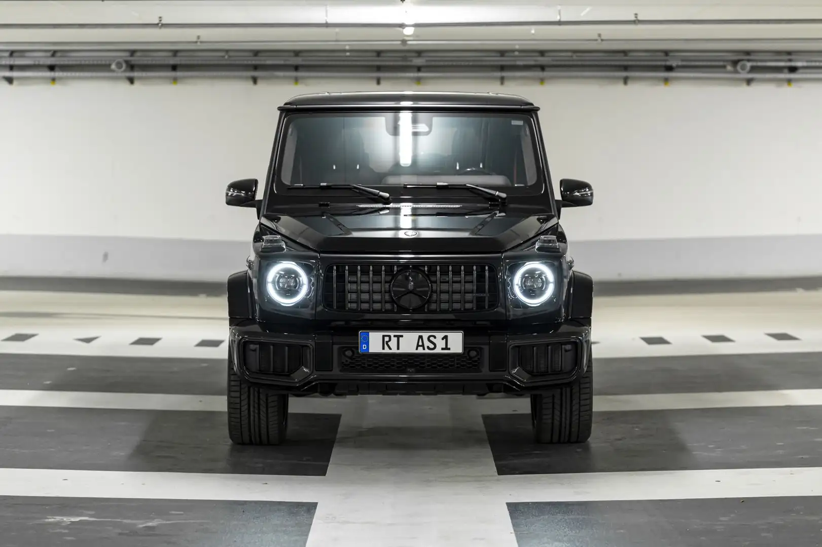 Mercedes-Benz G 63 AMG Perfor|Superior|Carbon|FondTV|A22|MY25 Černá - 2