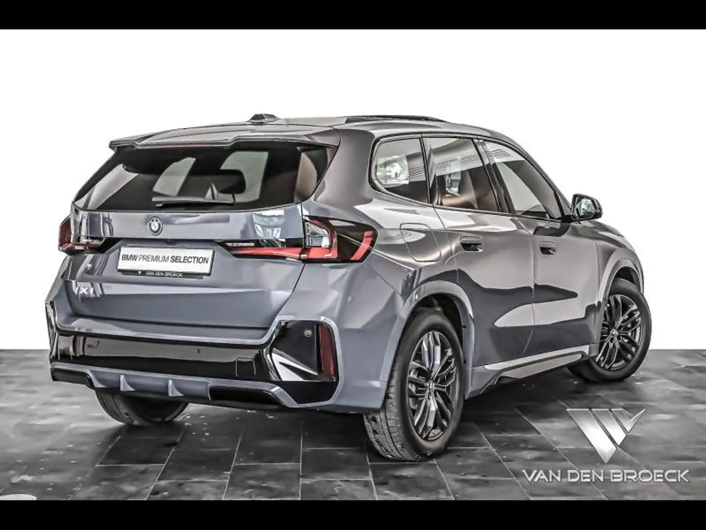 BMW iX1 xDrive30 Blu/Azzurro - 2