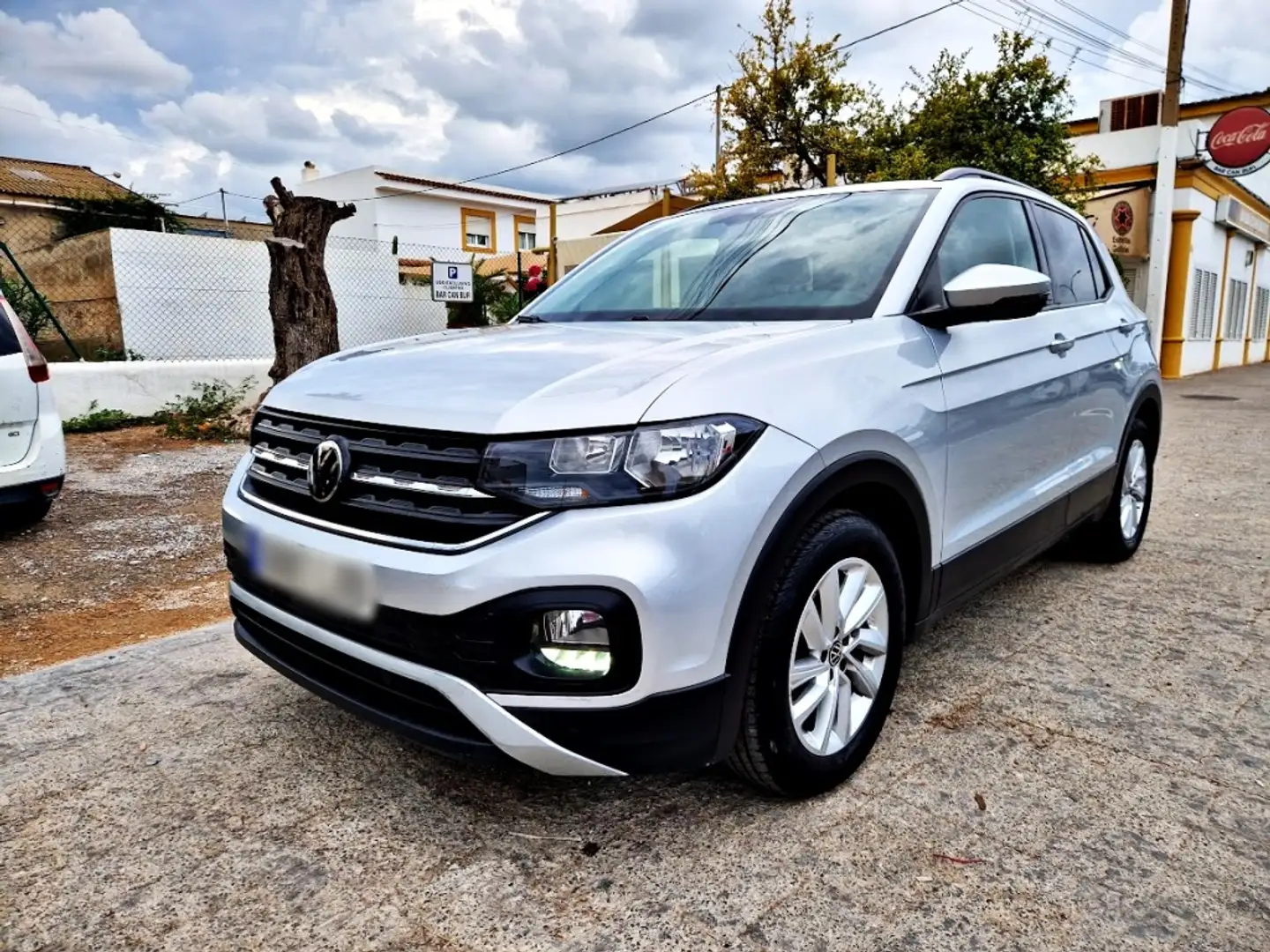 Volkswagen T-Cross 1.0 TSI Advance 81kW Plateado - 1