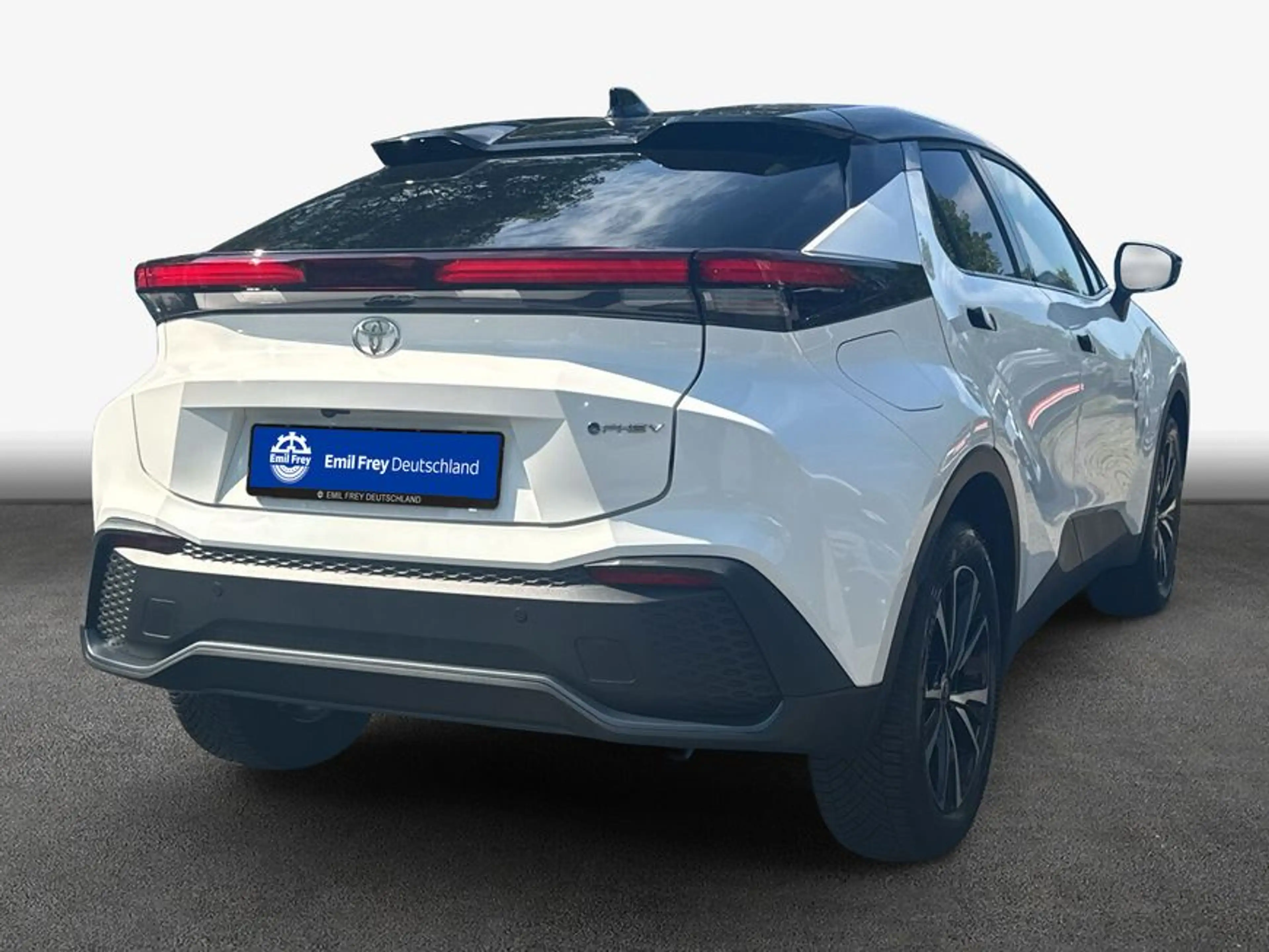 Toyota C-HR 2.0 Plug-in Team Deutschland Technik-Paket — photo 2