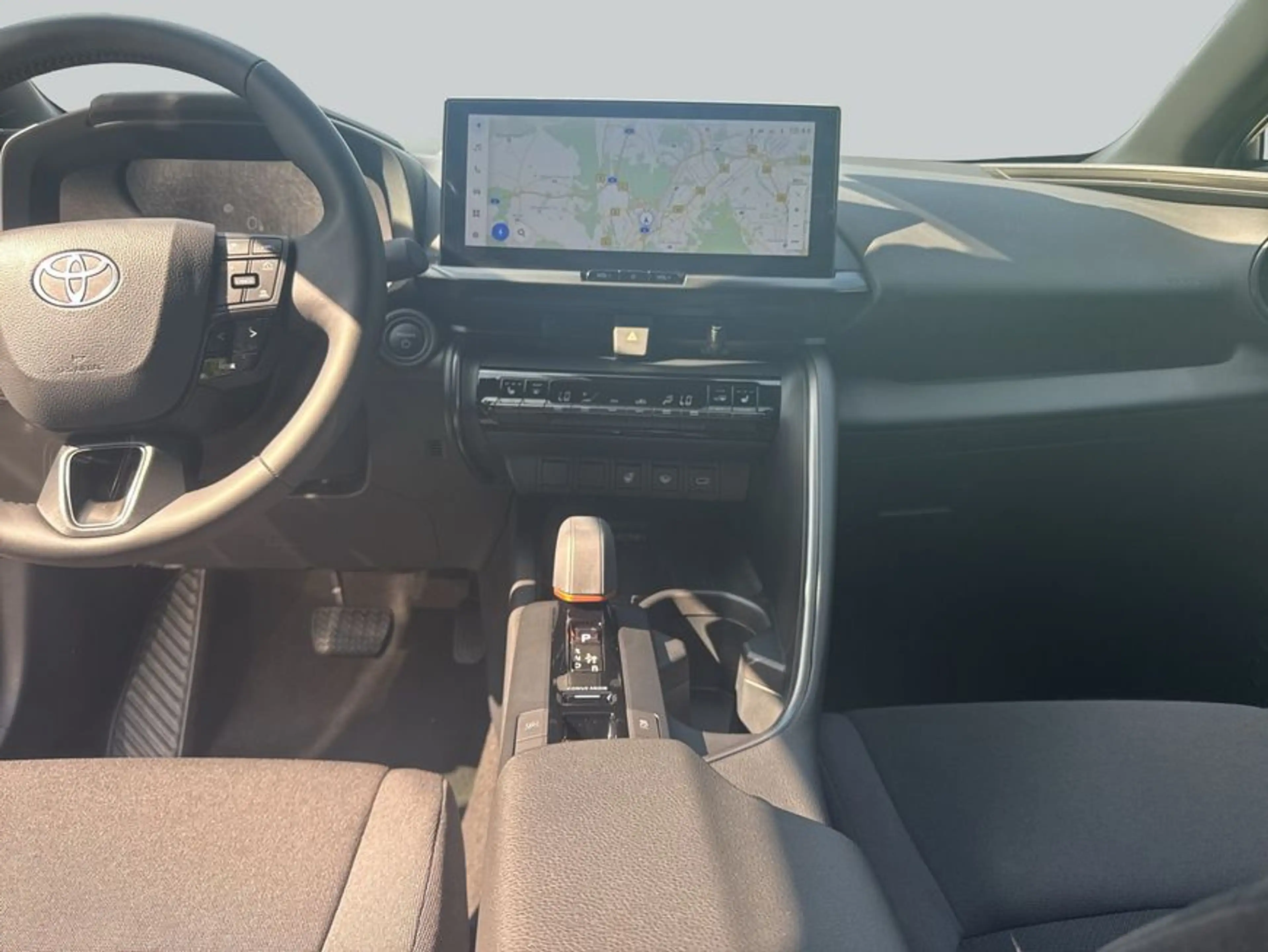 Toyota C-HR 2.0 Plug-in Team Deutschland Technik-Paket — photo 14