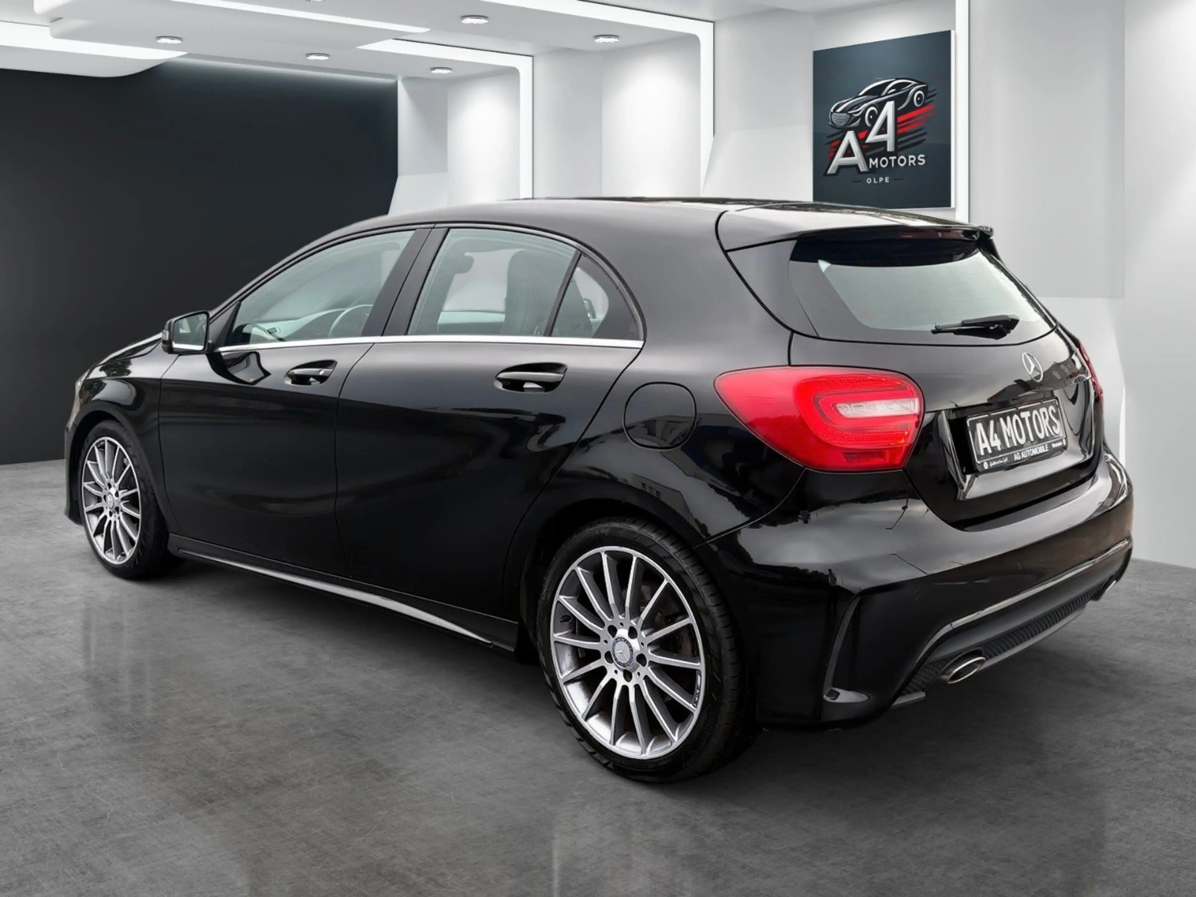 Mercedes-Benz A 220 AMG*PANO*KAM*NAVI*SHZ*ACC*LEDER*8x ALU AMG — photo 7