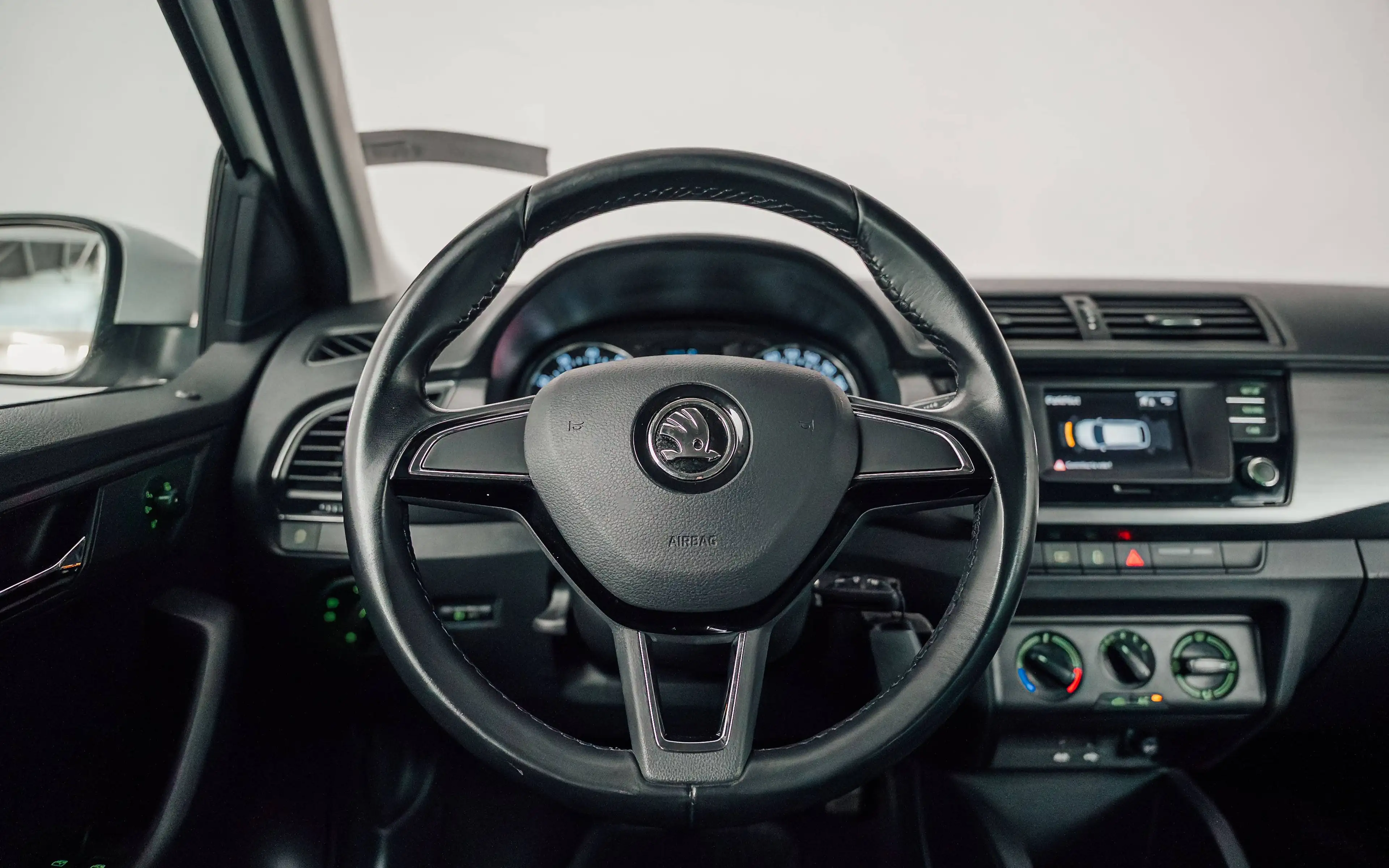 Skoda Fabia Fabia SW 1.0 TSI Ambition — photo 13