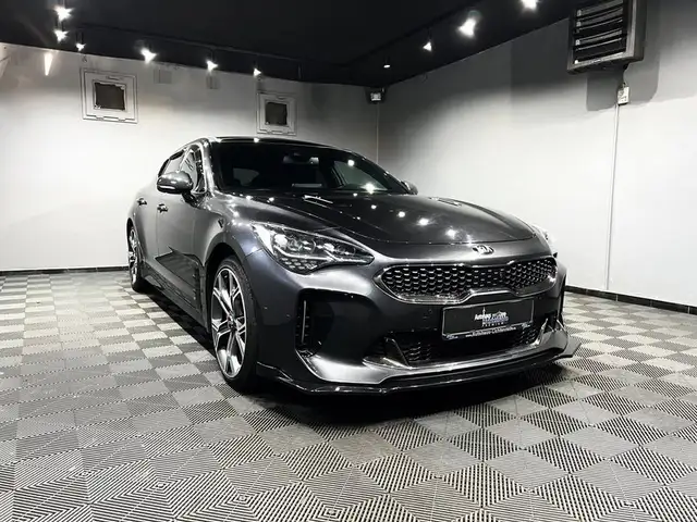 Kia Stinger view 2