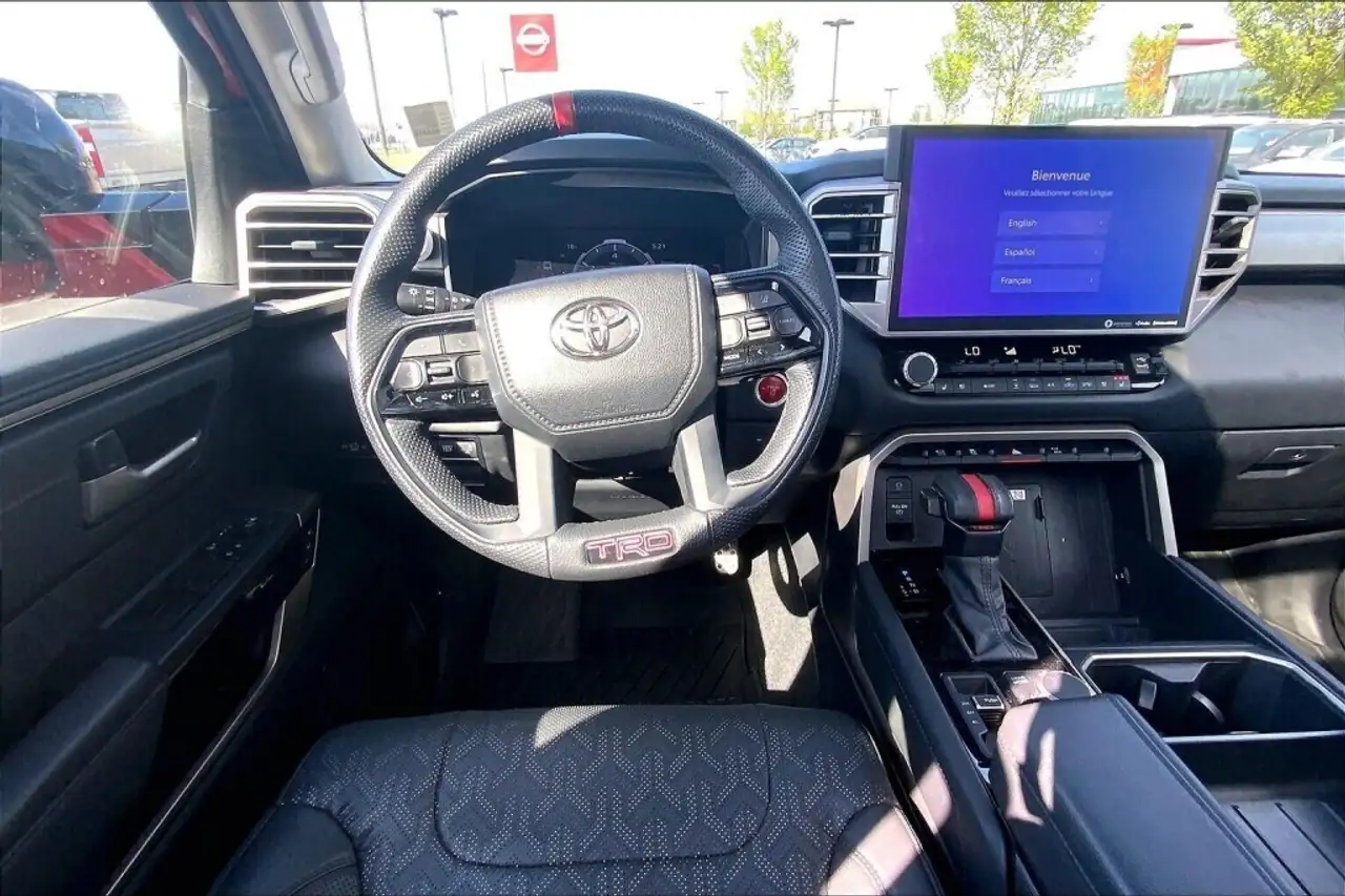 Toyota Tundra снимка Toyota Tundra