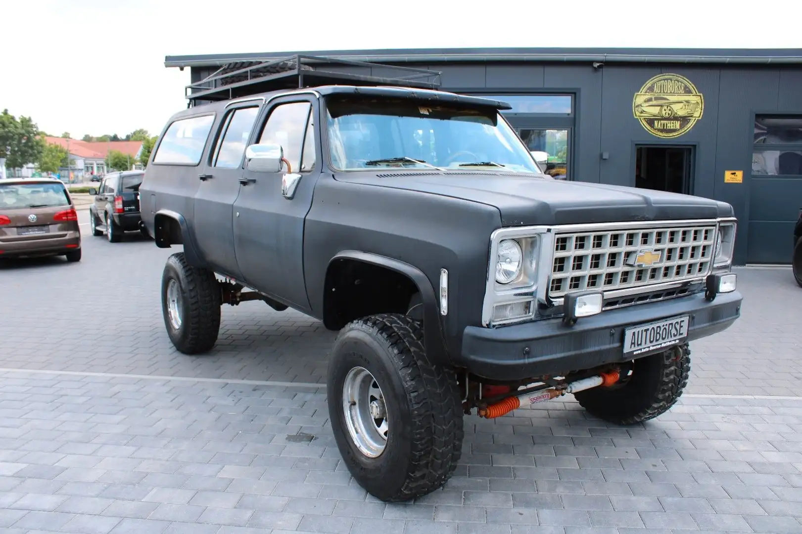 Chevrolet Suburban *9 Zoll Lift*4x4*Monster* Чорний - 1