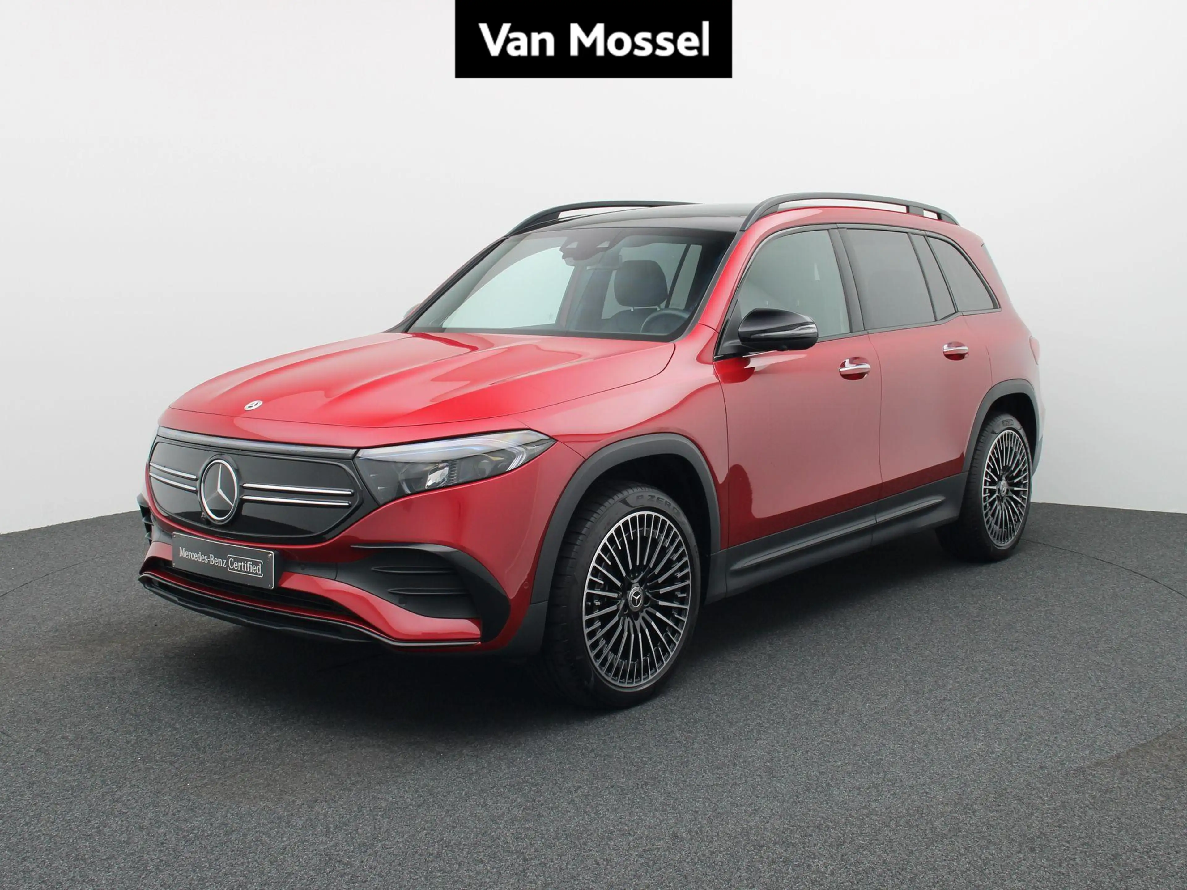 Mercedes-Benz EQB 350 4MATIC AMG Line + LEDER + PANO + BURMESTER + HEAD