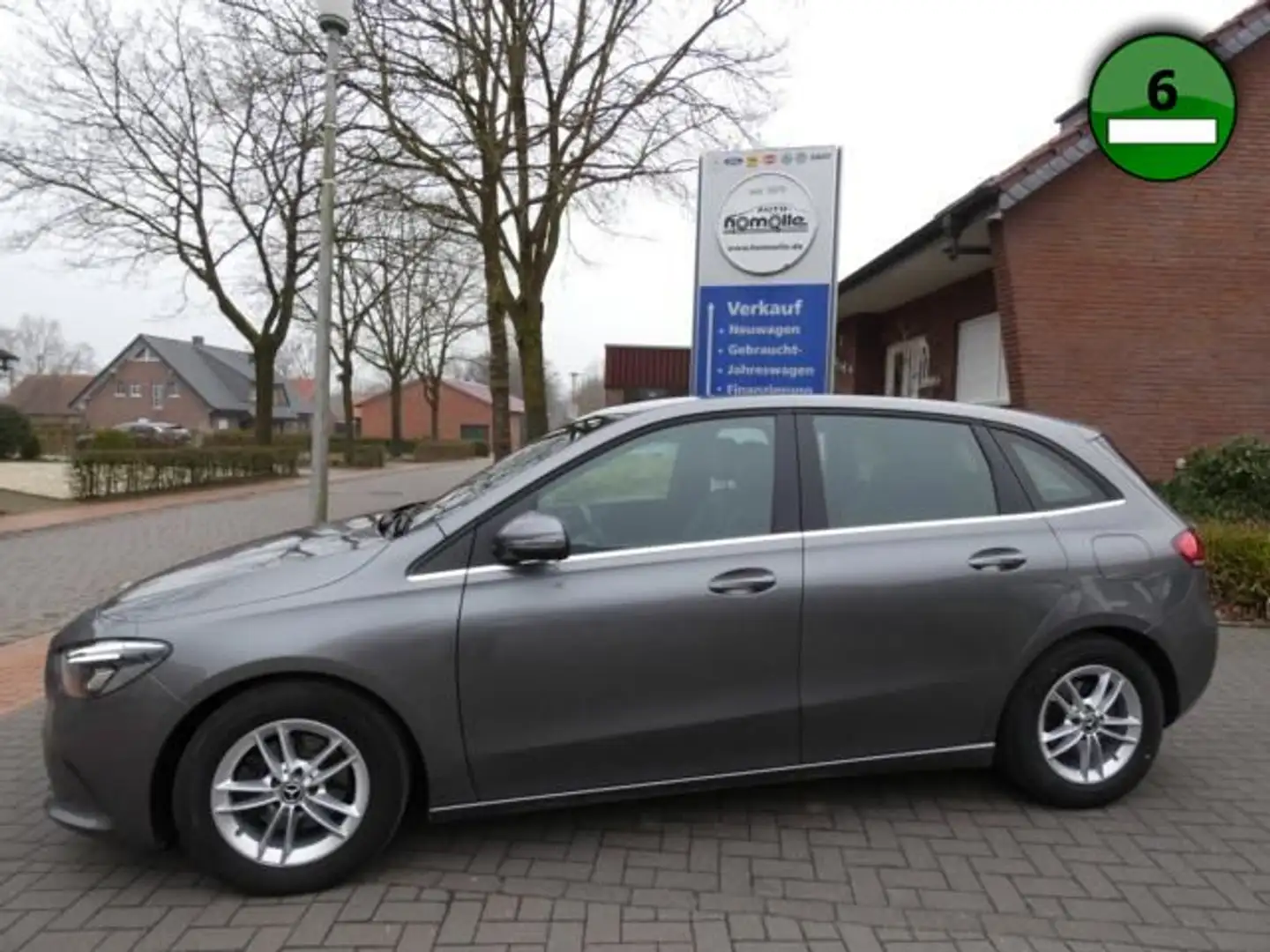 Mercedes-Benz B 180 d Style 7G DCT LED NAVI AHK RFK GRA VZE Grau - 2