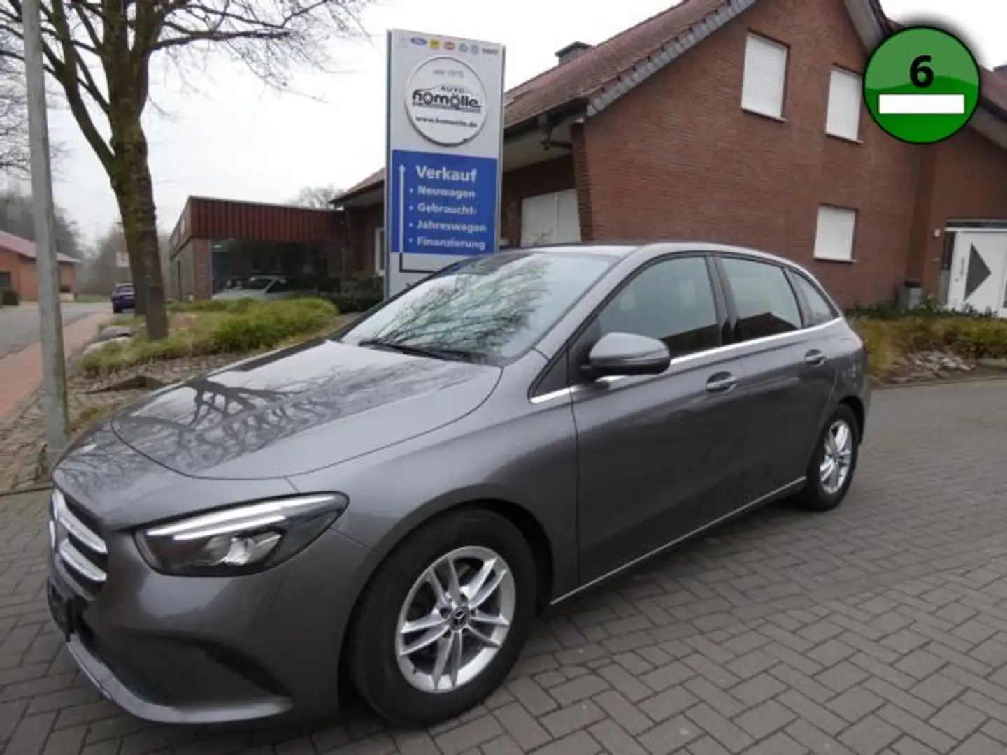 Mercedes-Benz B 180 d Style 7G DCT LED NAVI AHK RFK GRA VZE Grijs - 1
