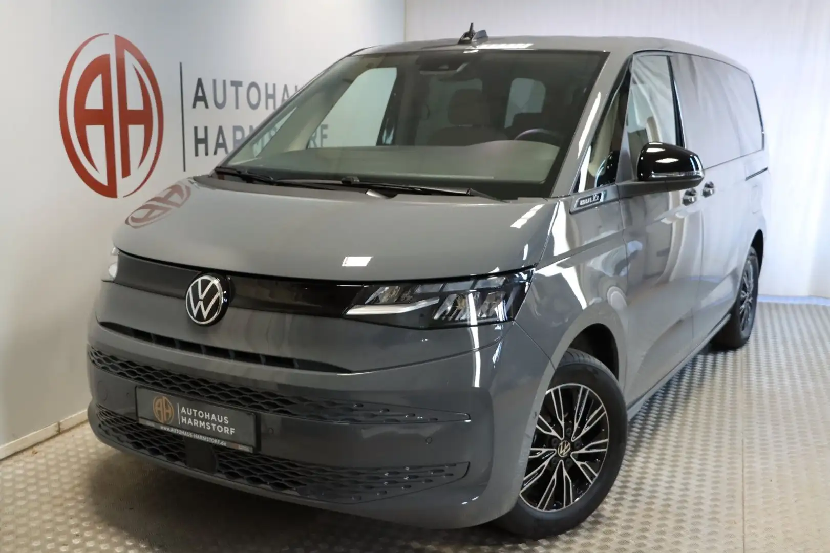 Volkswagen T7 Multivan 2.0 DSG LÜ AHK StHz 7-Sitze LED ACC siva - 1
