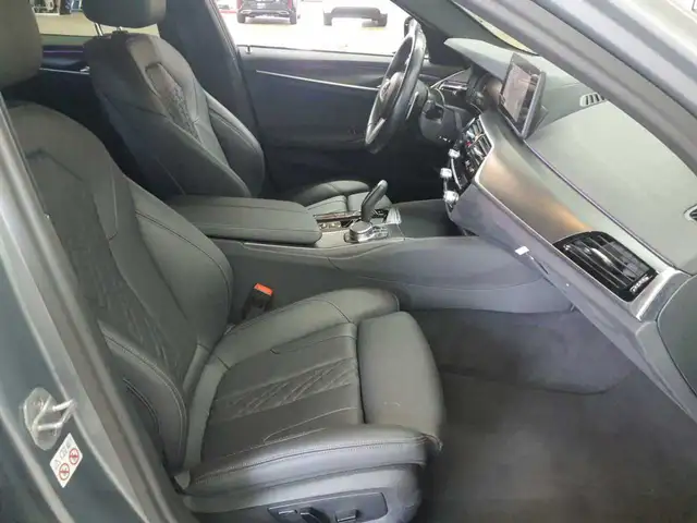 BMW M view 13