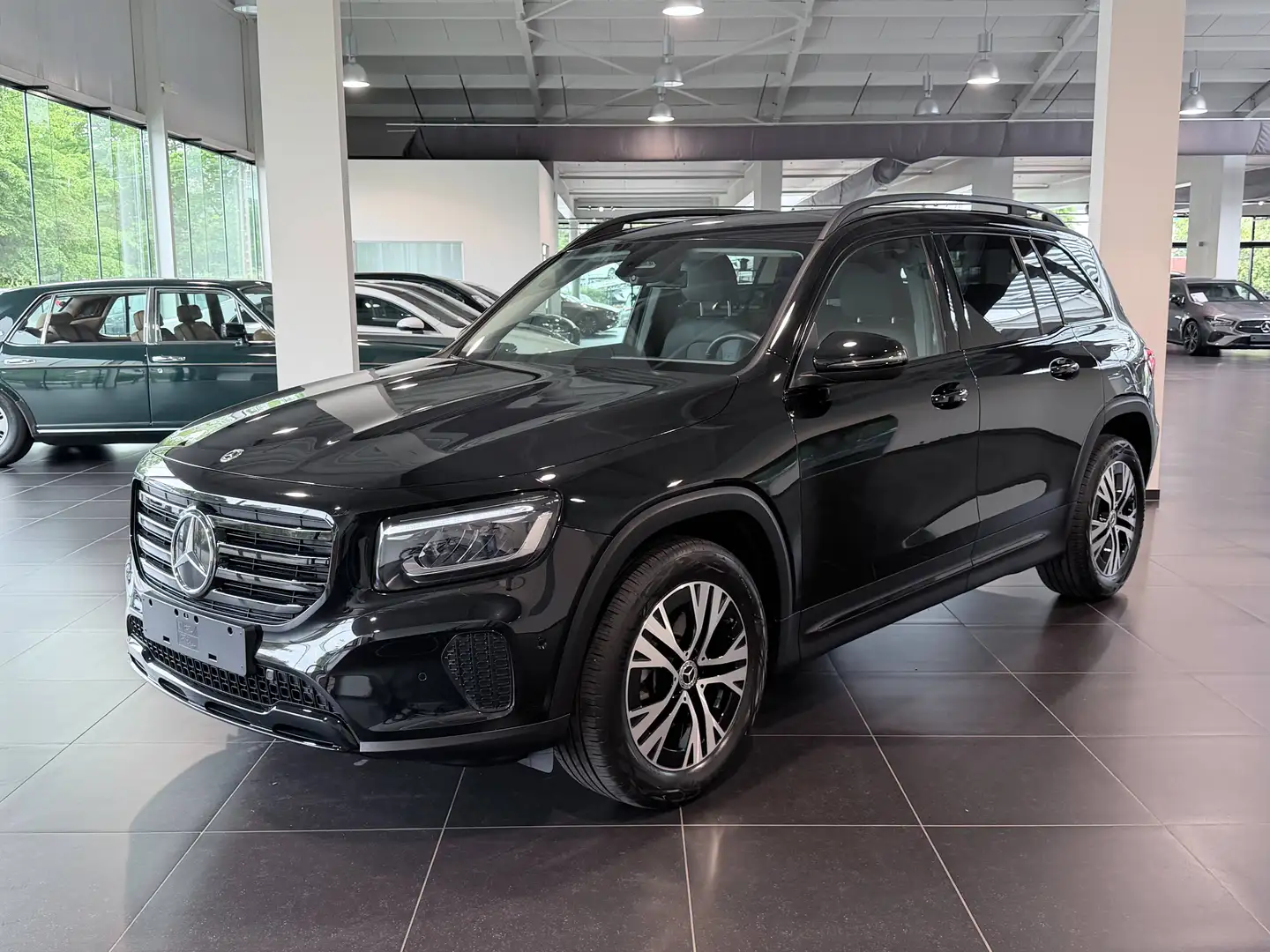 mercedes-benz glb