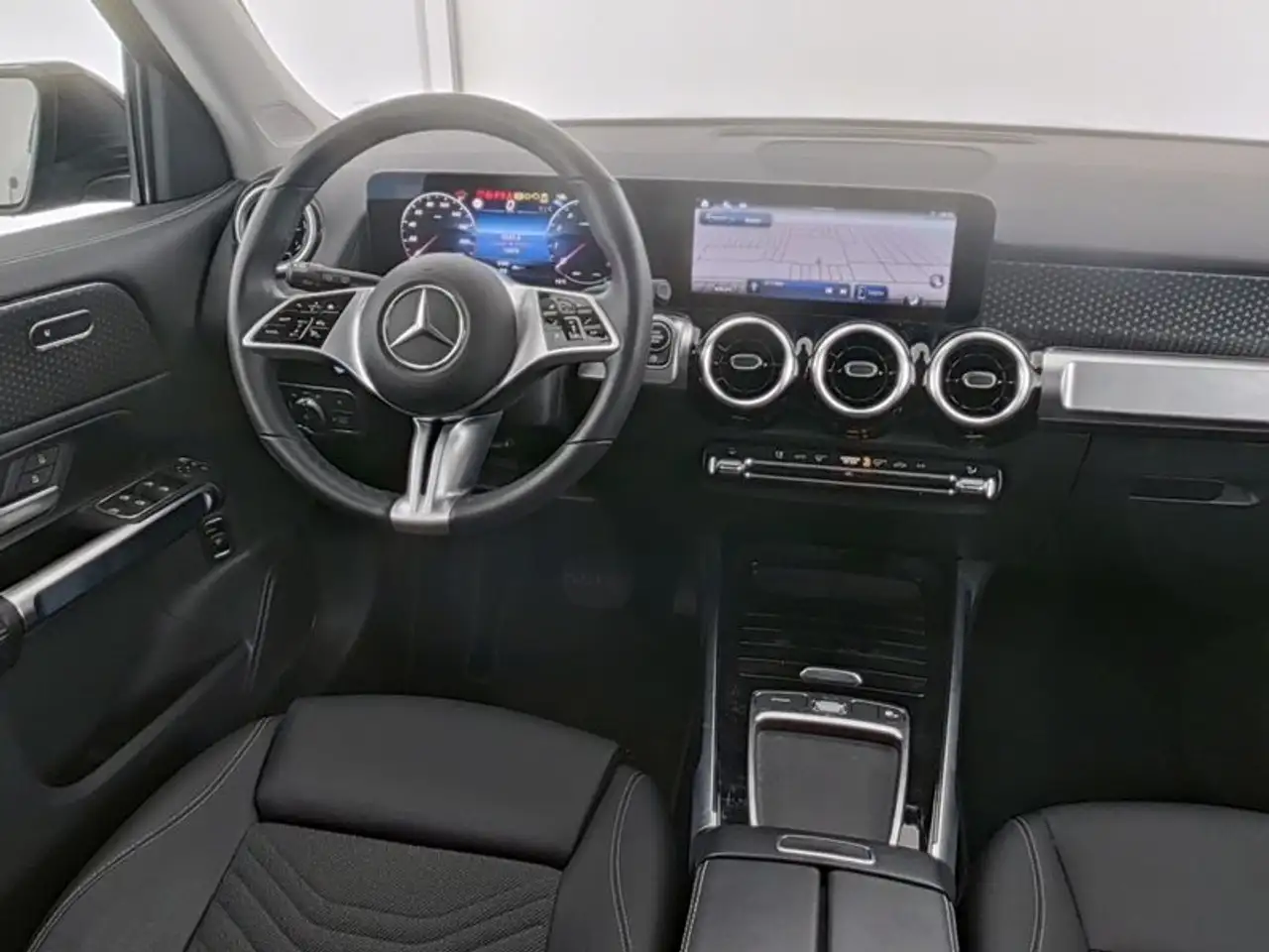 Mercedes-Benz GLB 180 Progressive 7 Seats, Night Pack, Camera, Led 6