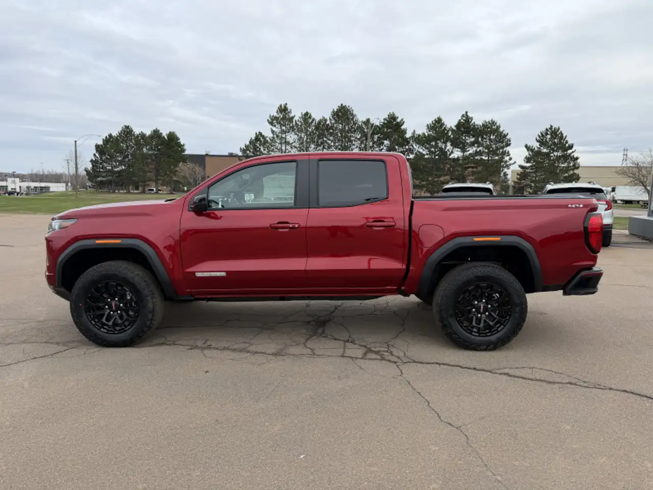 GMC Canyon снимка GMC Canyon