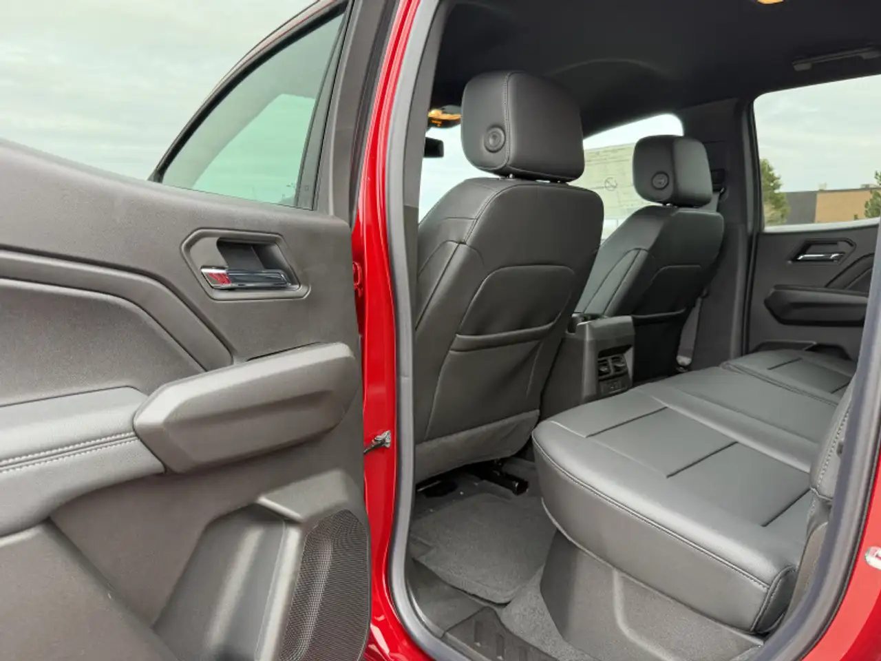 GMC Canyon снимка GMC Canyon
