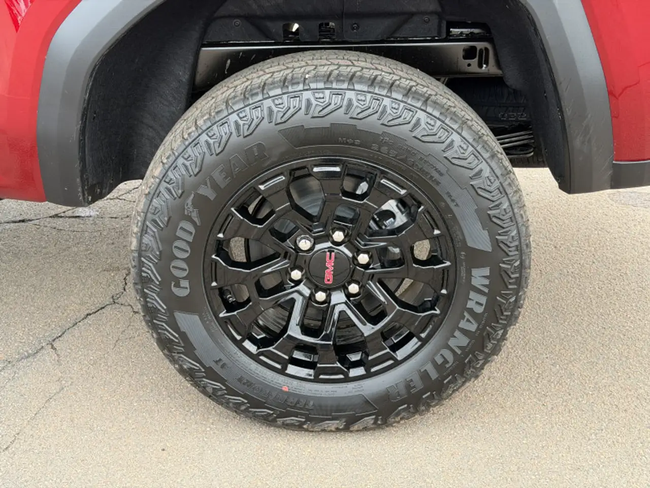 GMC Canyon снимка GMC Canyon